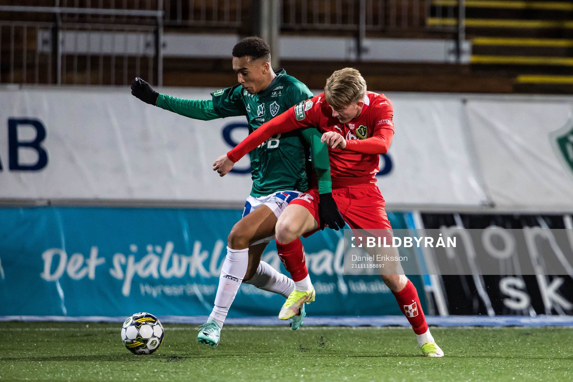 Brages Eirik Asante Gayi och Jönköpings Södras Elias