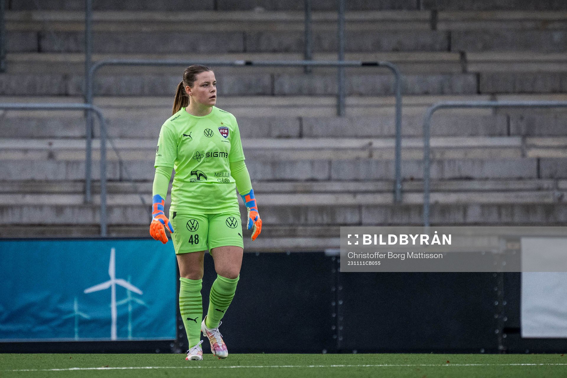 FC Rosengårds målvakt Disa Hellwig under fotbollsmatchen i Damallsvenskan mellan FC Rosengård och Kalmar den 11 november 2023 i Malmö.