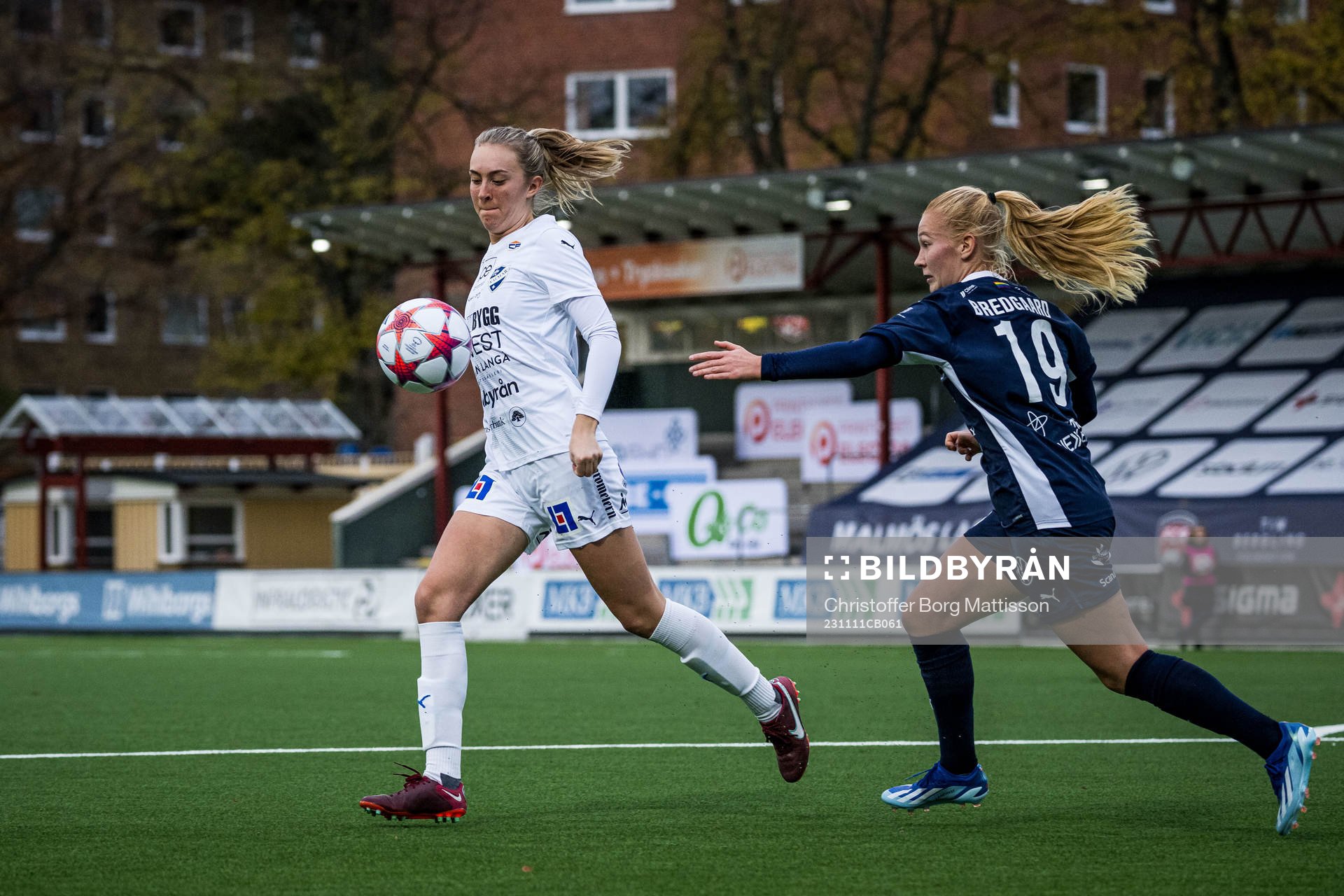 Kalmars Maja Landin och FC Rosengårds Sofie Bruun Bredgaard
