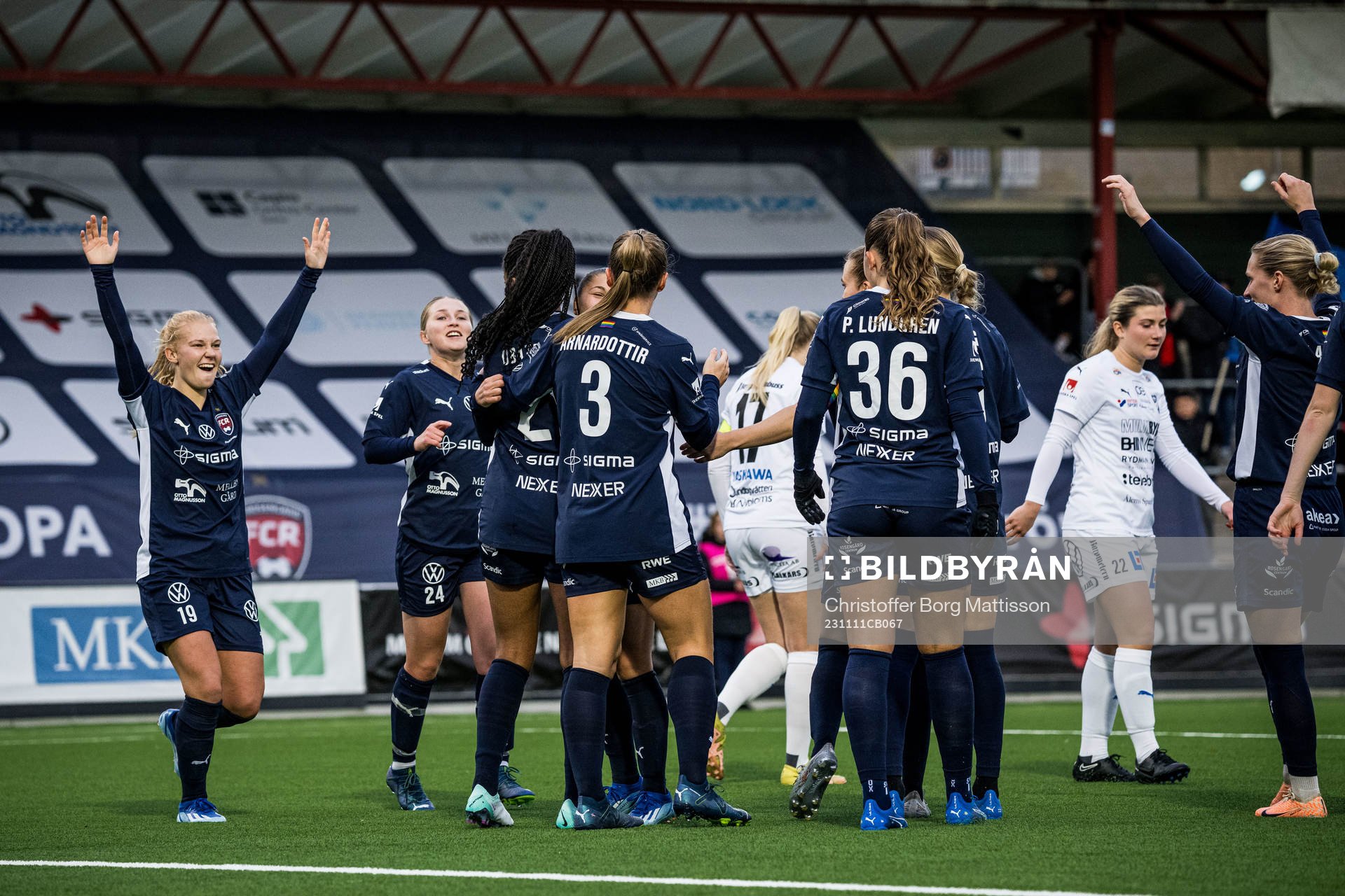 FC Rosengårds Isabella Obaze jublar