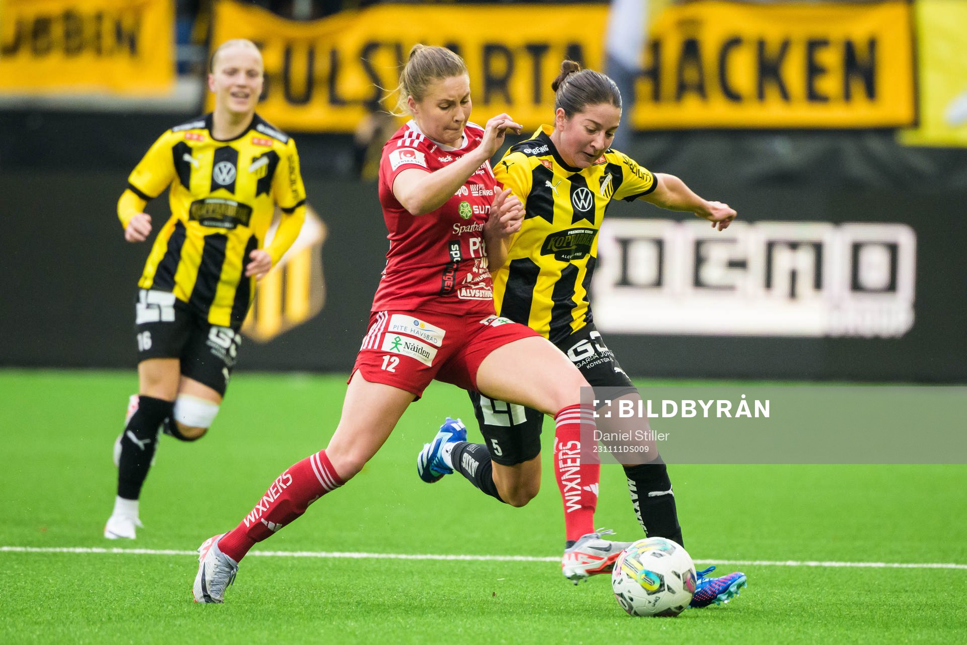 Piteås Fanny Andersson och Häckens Ruby Grant