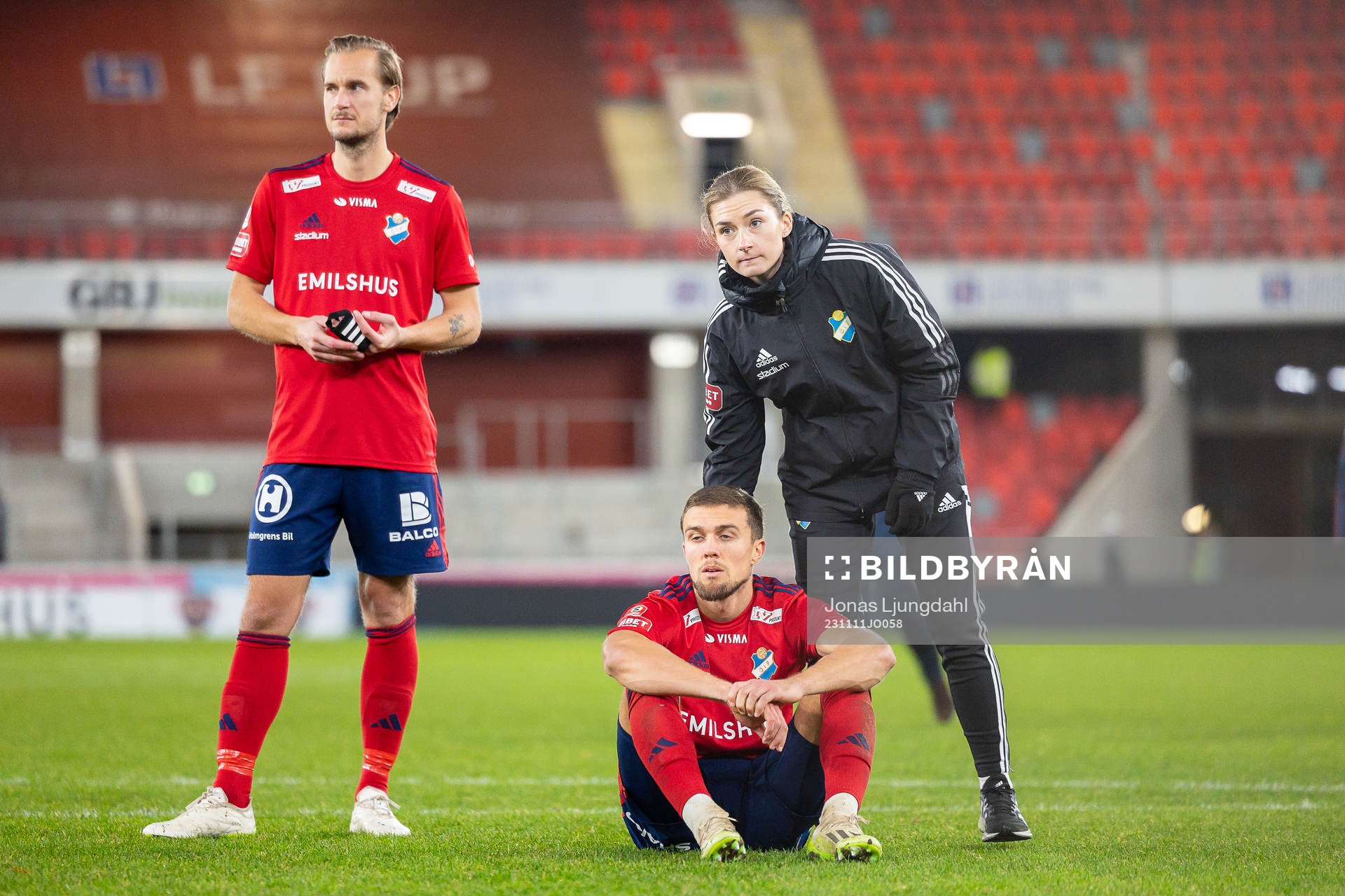 Östers Månz Berg och Ivan Kricak deppar