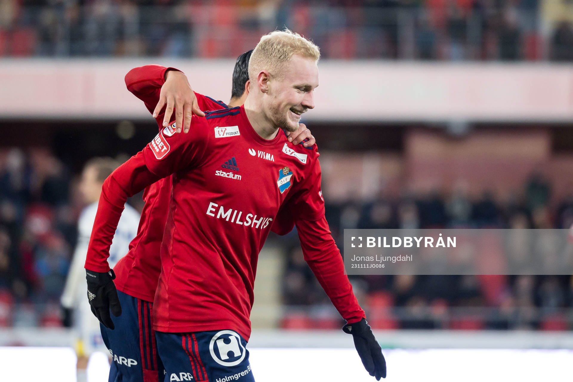 Östers Adam Bergmark Wiberg jublar