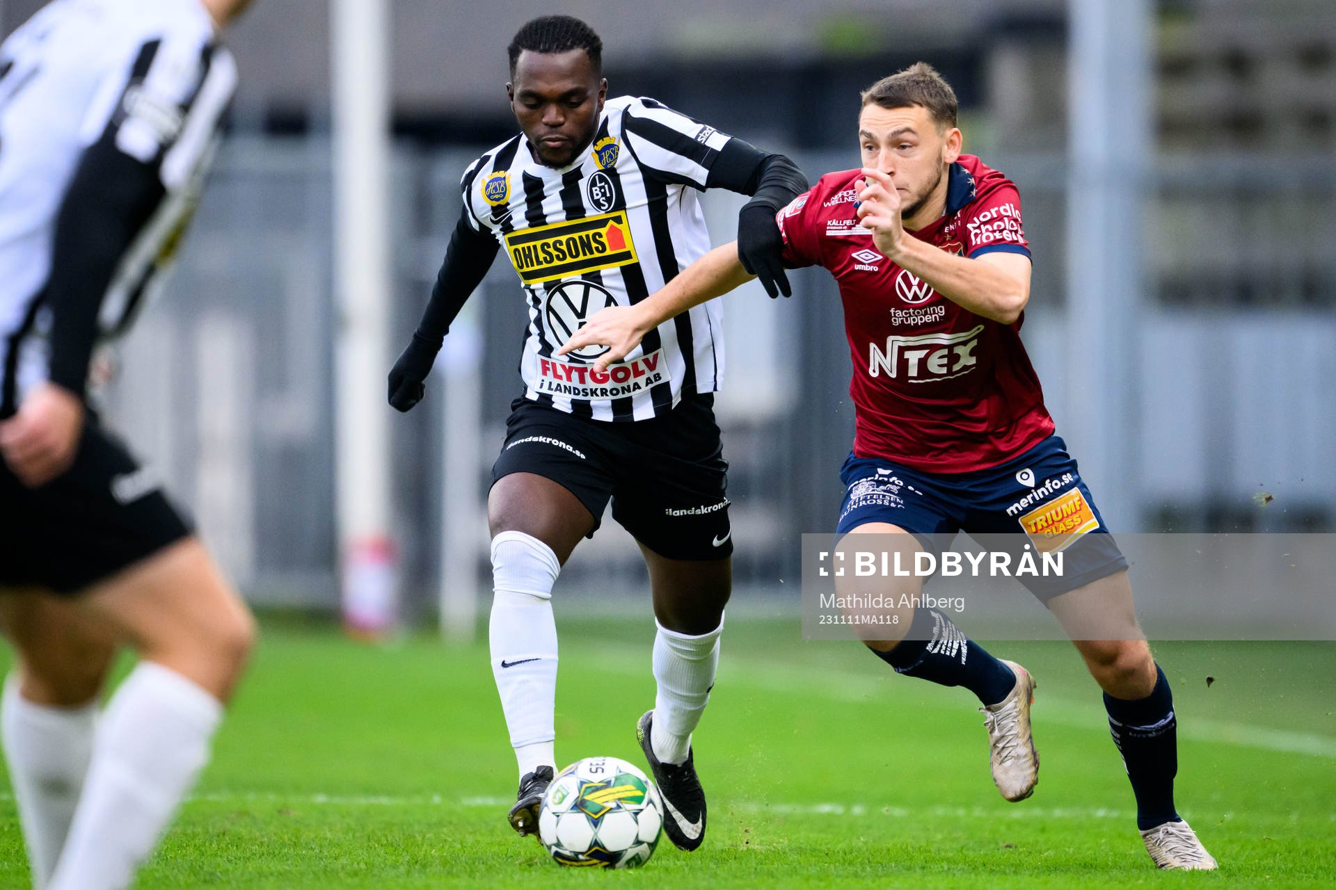 Landskronas Kofi Asare och Örgrytes Edi Sylisufaj