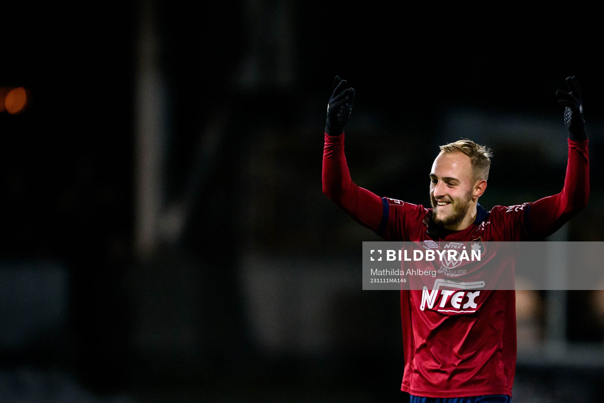 Örgrytes Amel Mujanic jublar
