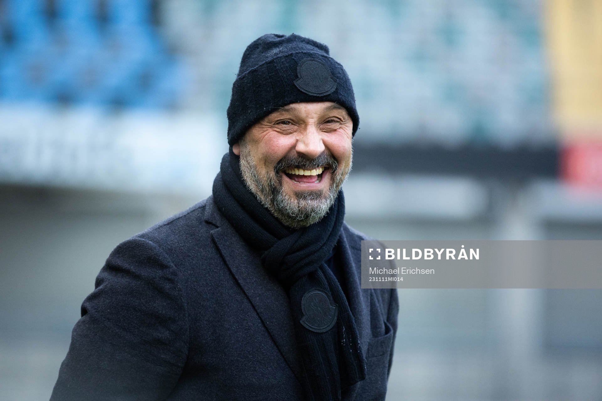 Utsiktens manager Bosko Orovic innan fotbollsmatchen i