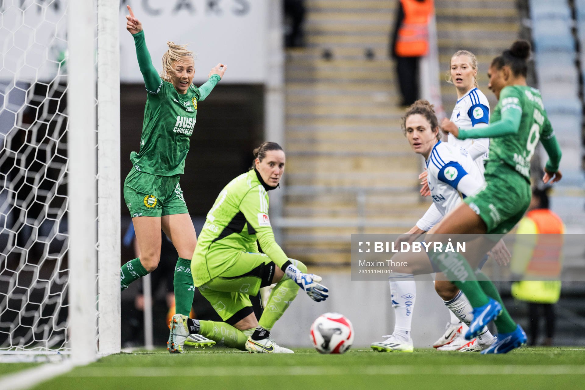 Hammarbys Ellen Wangerheim och Madelen Janogy