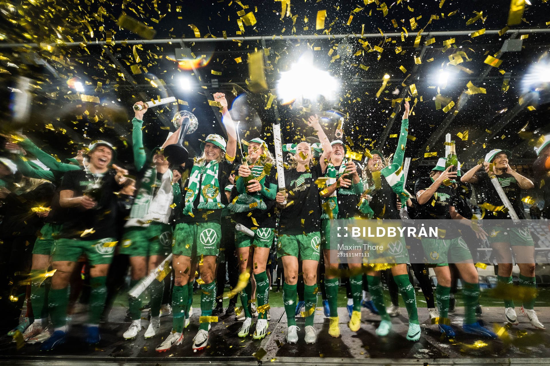 Hammarbys spelare jublar
