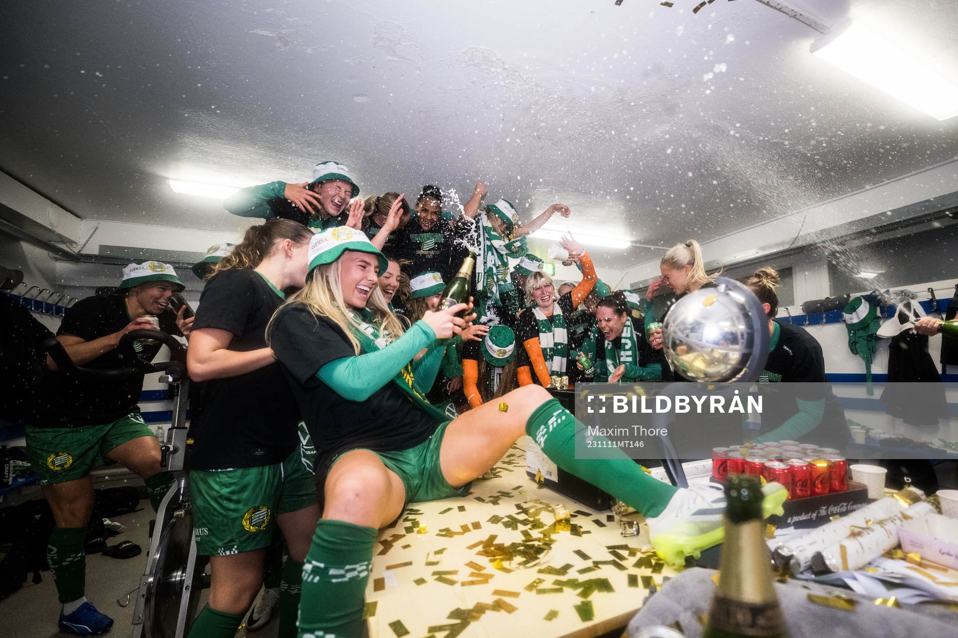 Hammarbys spelare jublar
