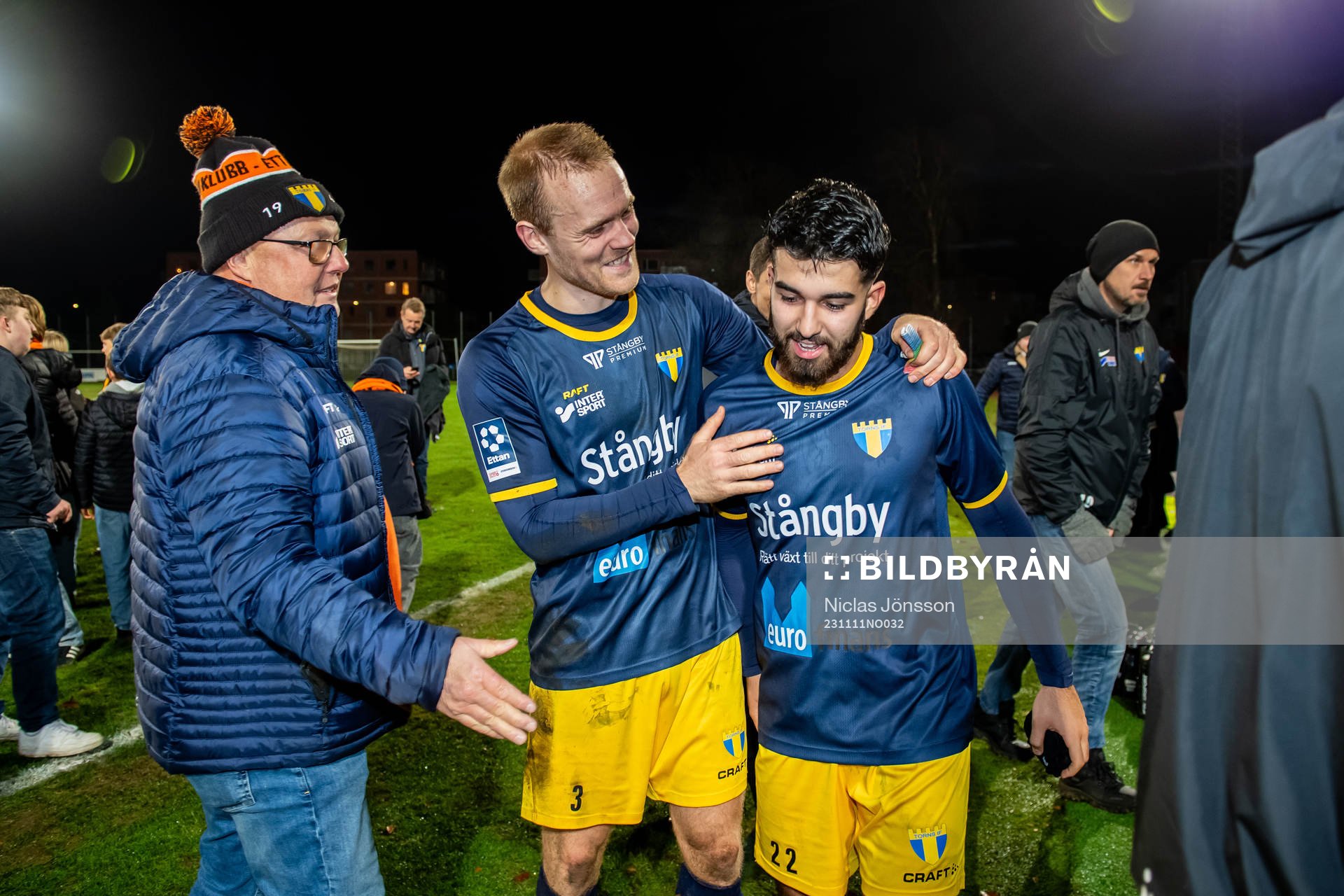 Torns IFs Adam Olofsson och Lass Hamawand jublar