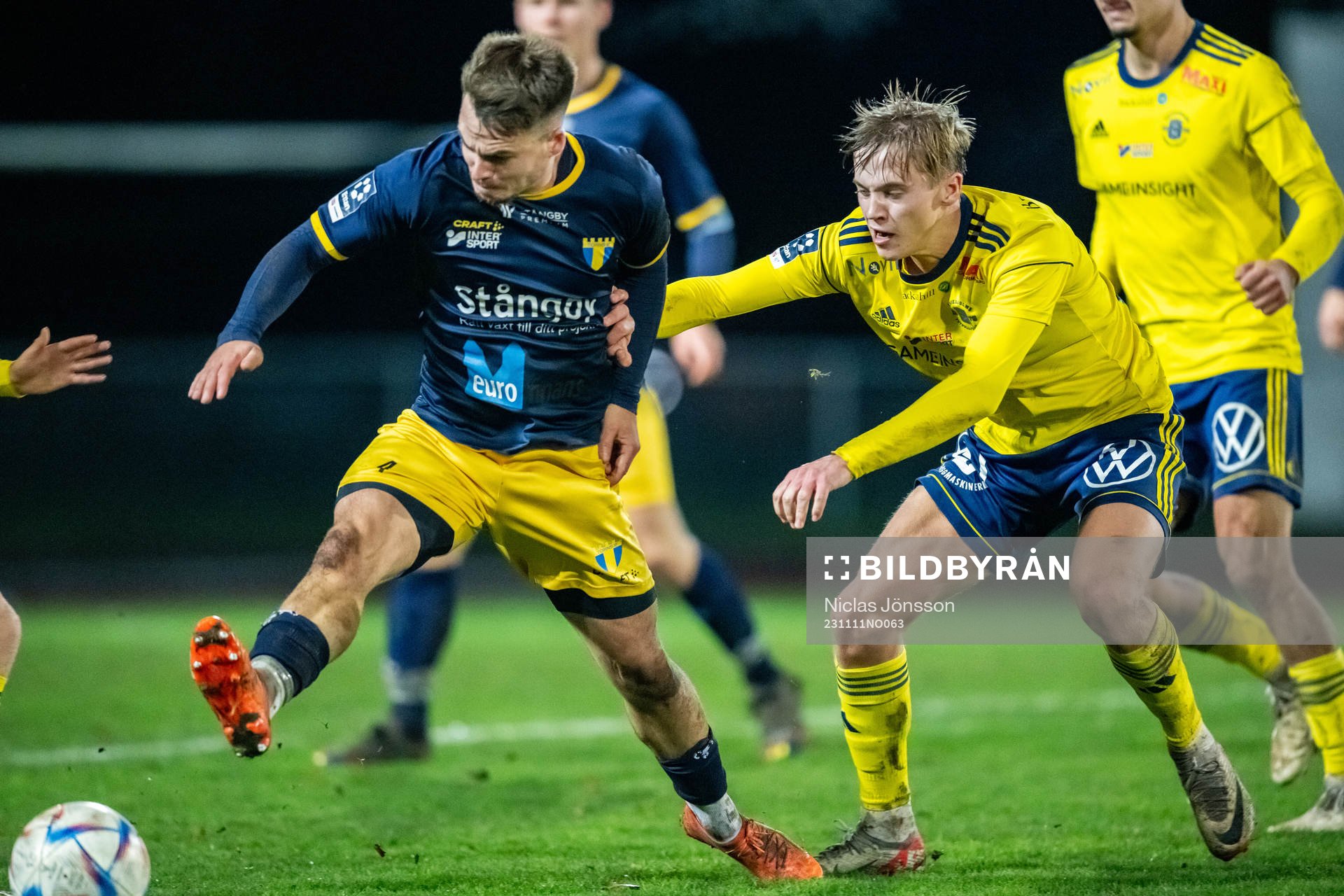 Torns IFs Kevin Robert  och Ängelholms Jens Magnusson