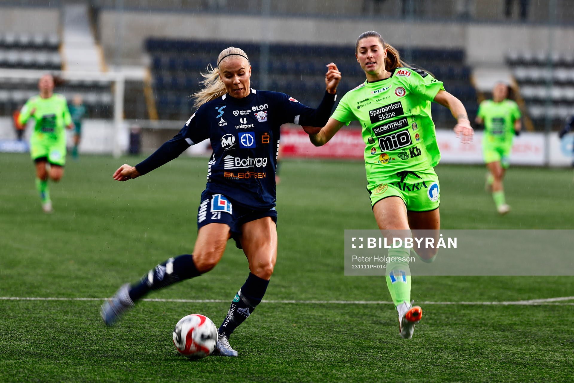 Linköpings Stina Lennartsson gör mål 1-0 intill