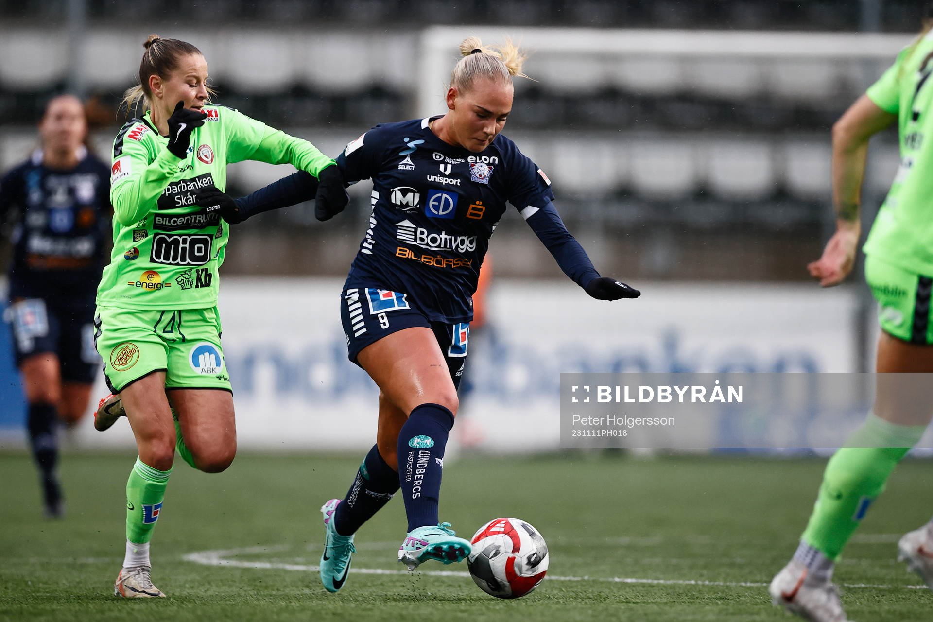 Kristianstads Emmi Alanen och Linköpings Cathinka Tandberg