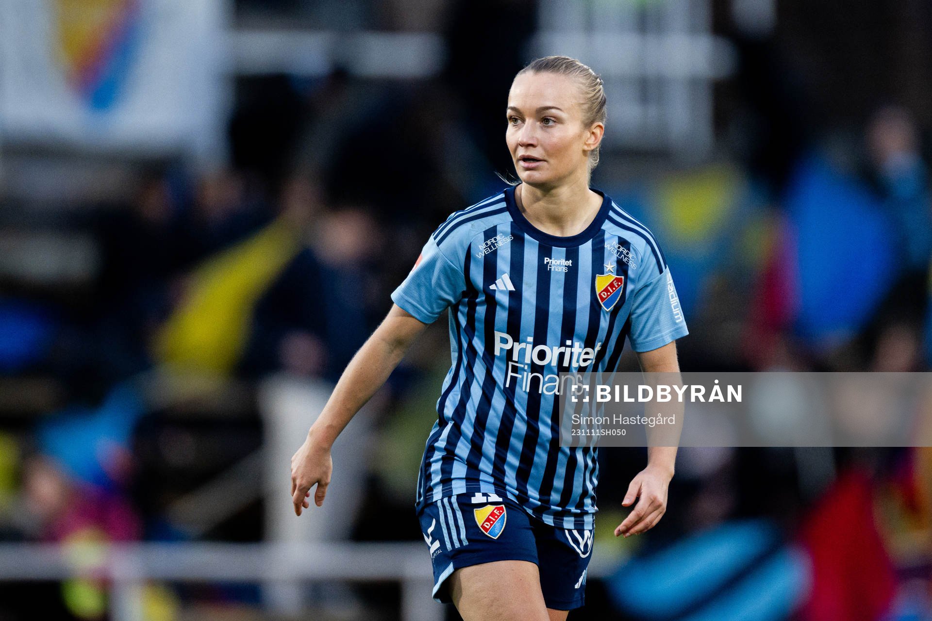 Djurgårdens Tove Almqvist under fotbollsmatchen i Damallsvenskan mellan Djurgården och IK Uppsala den 11 november 2023 i Stockholm.