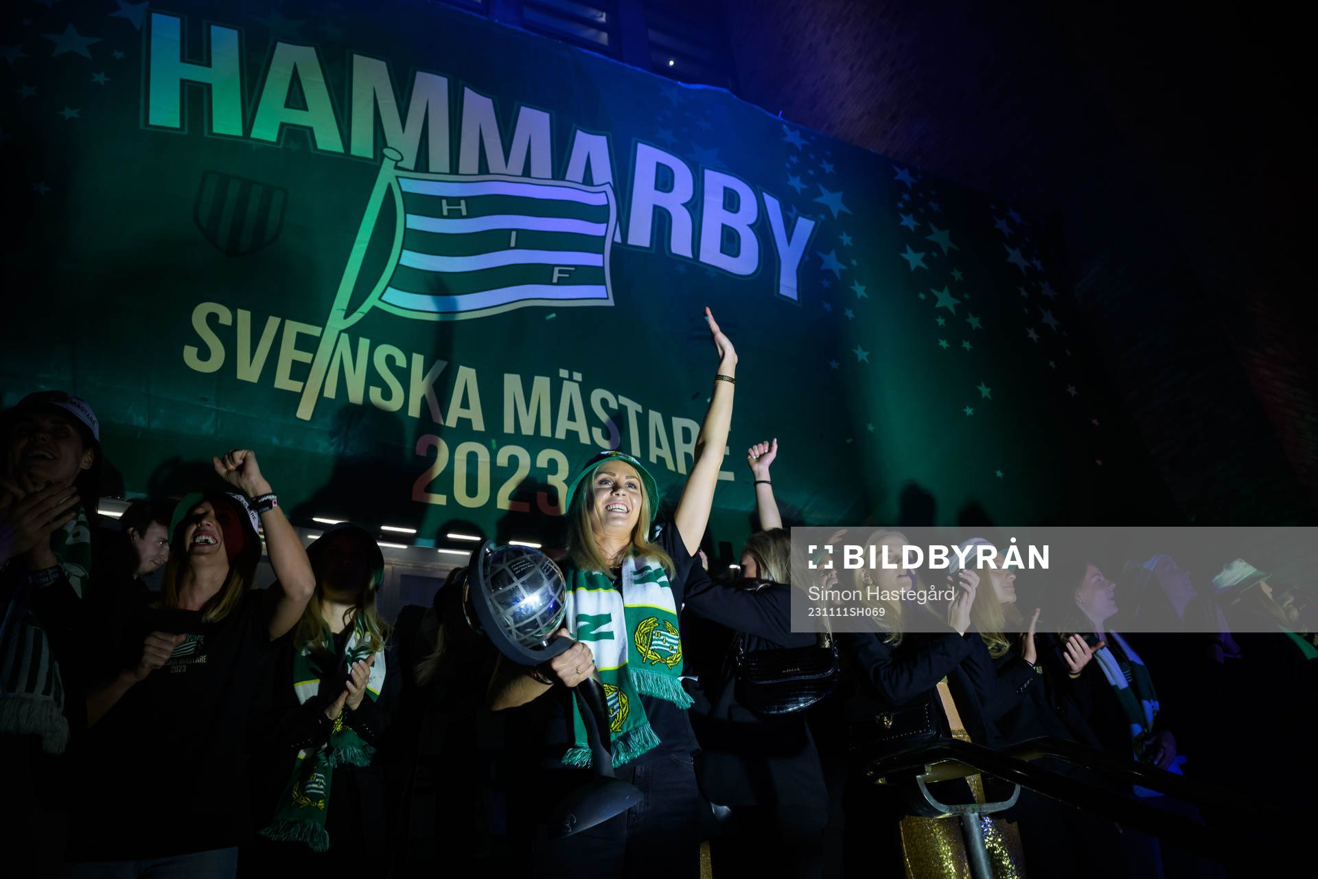 Hammarbys spelare jublar