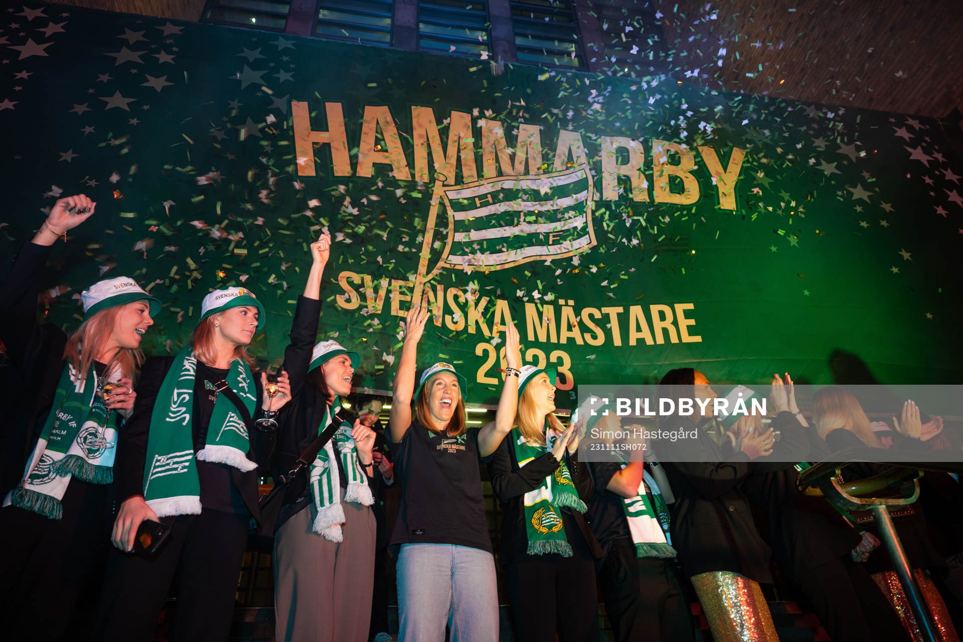 Hammarbys spelare jublar