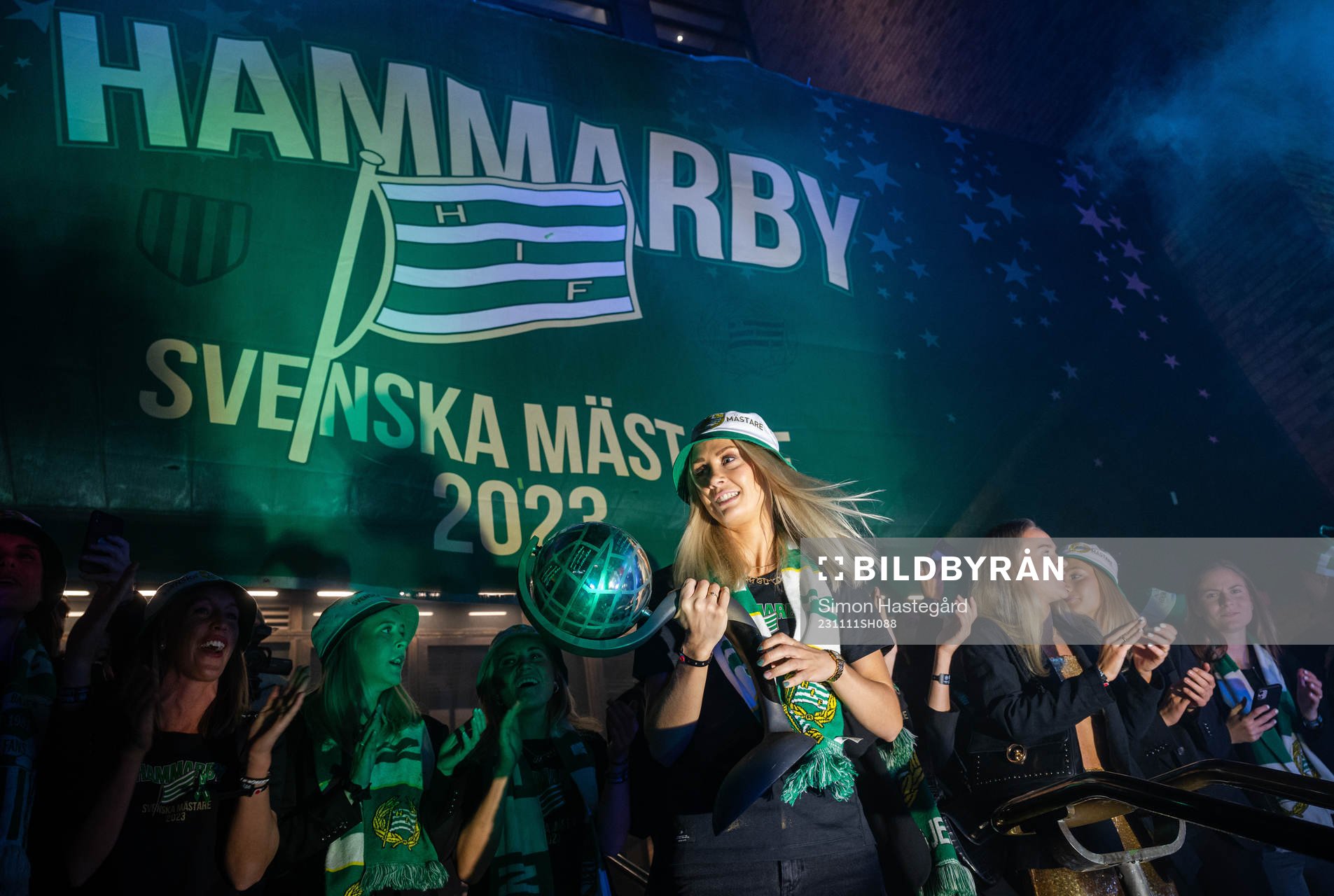 Hammarbys spelare jublar