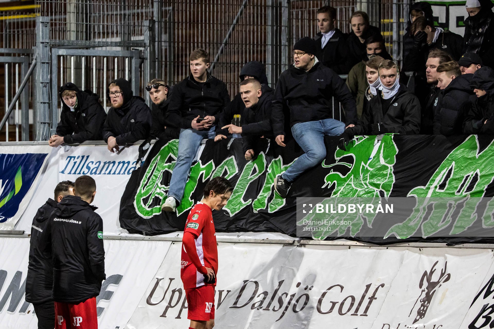 Jönköpings Södras Robin Book deppar framför