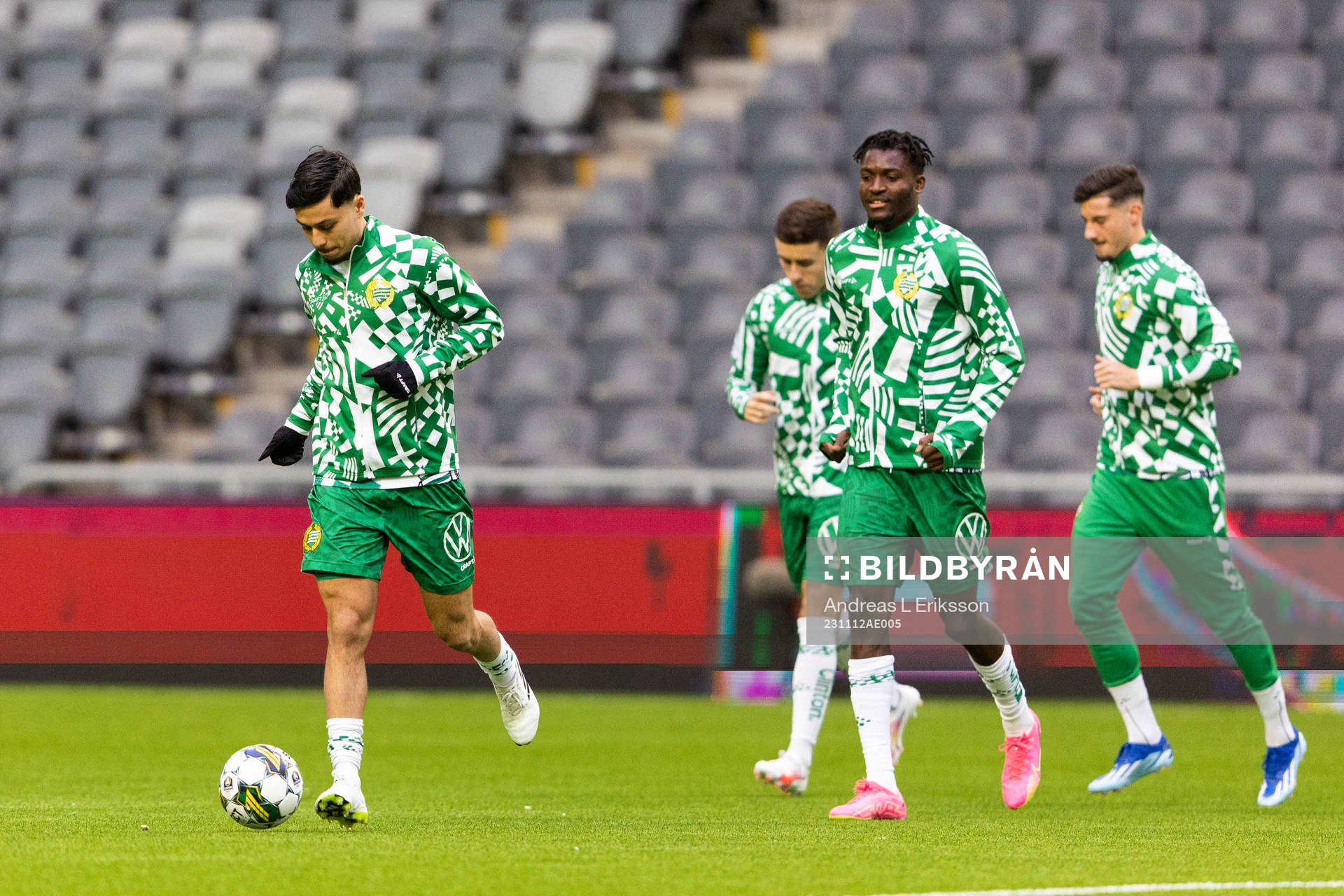 Hammarbys spelare värmer upp