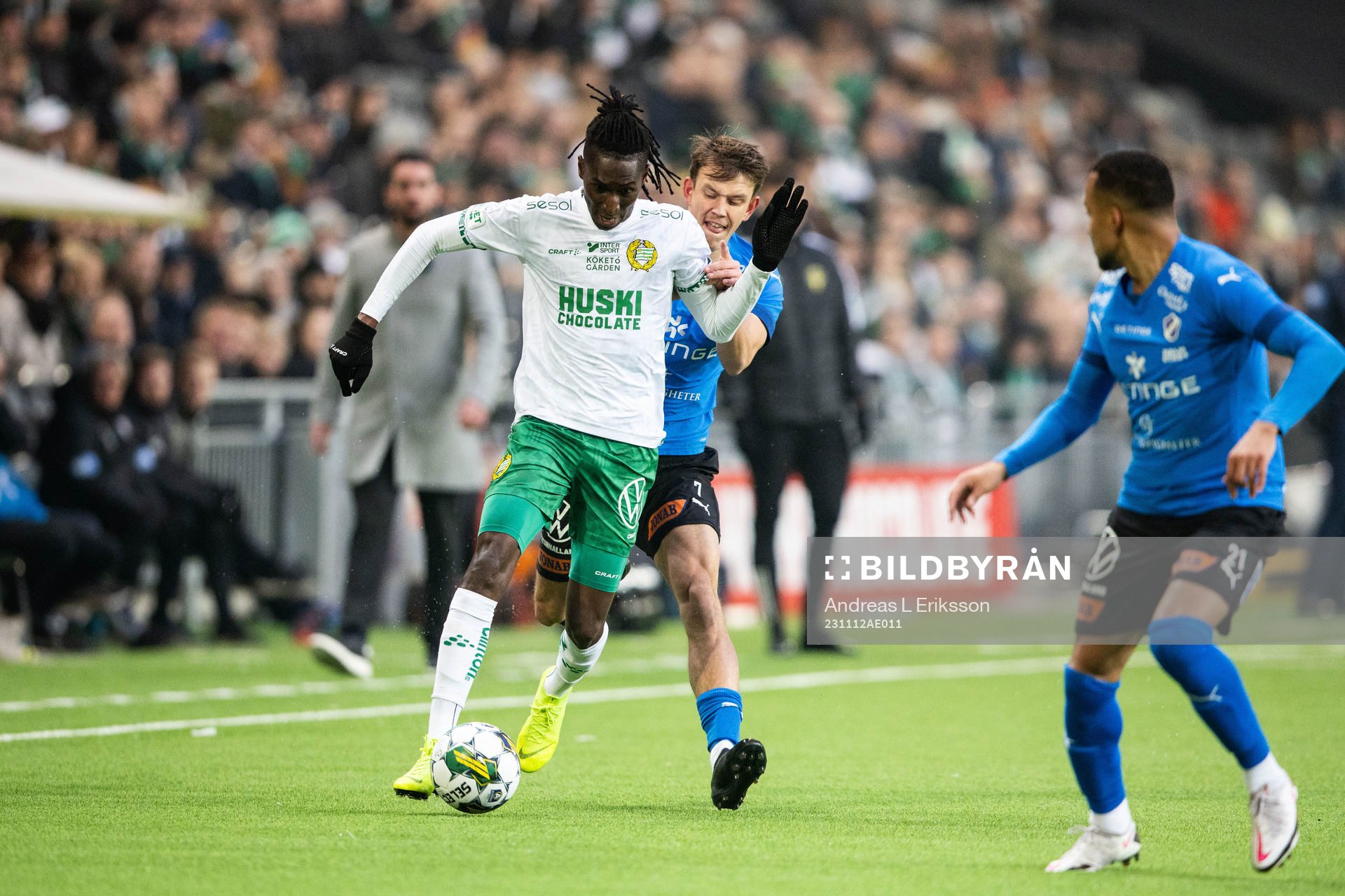 Hammarbys Bubacarr Trawally och Halmstads Kazper Karlsson