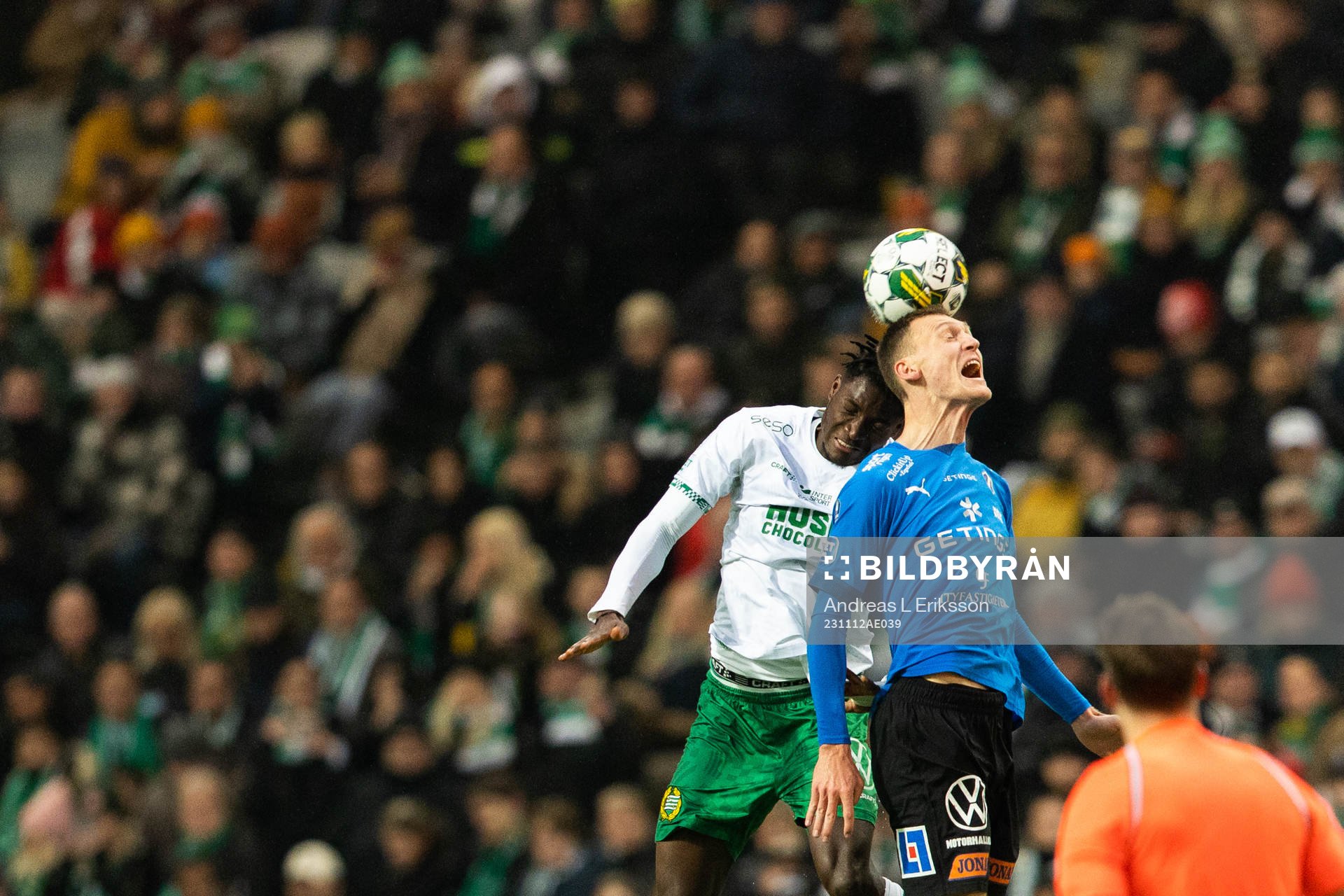 Hammarbys Nathaniel Adjei och Halmstads Viktor Granath