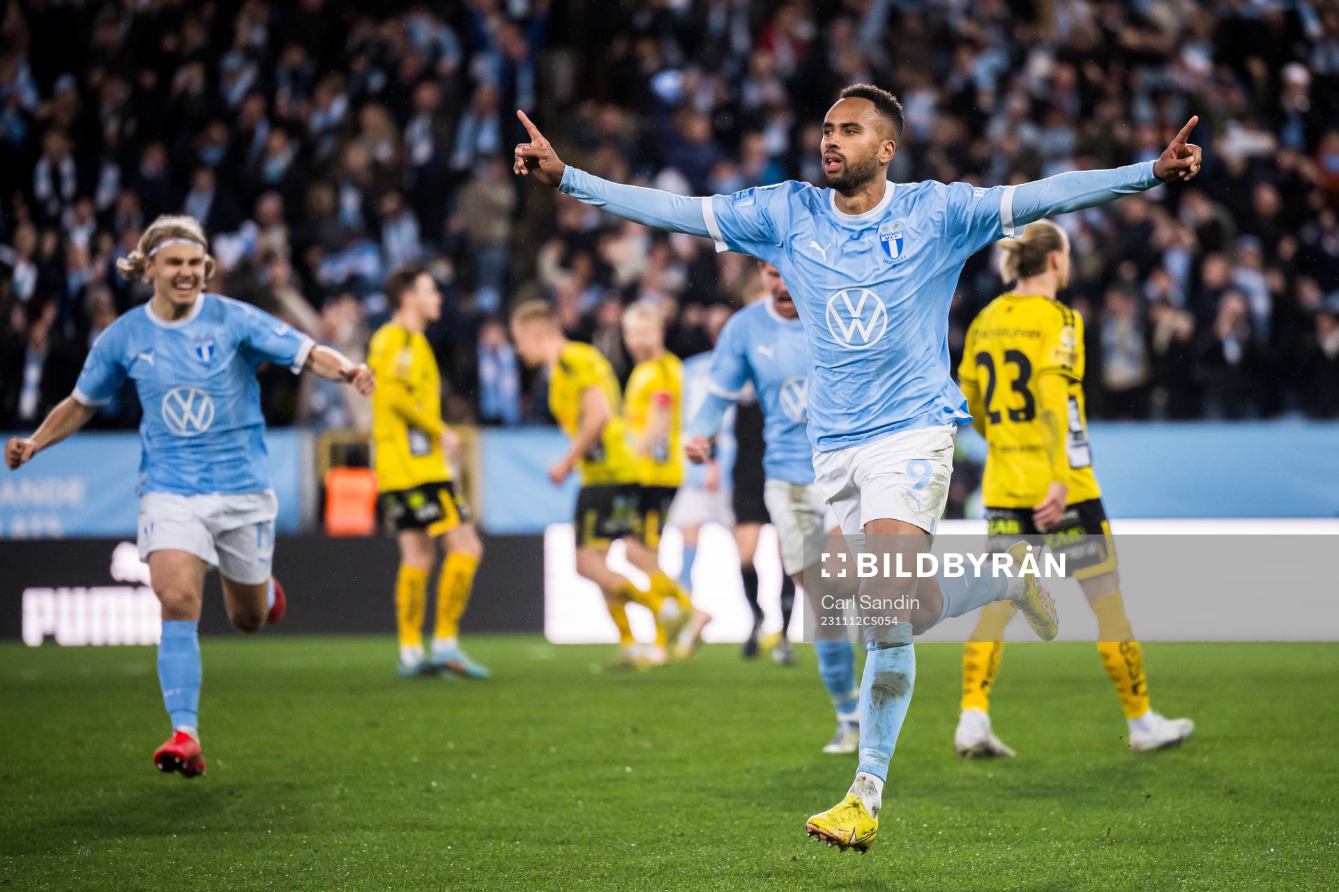 Malmö FFs Isaac Kiese Thelin jublar