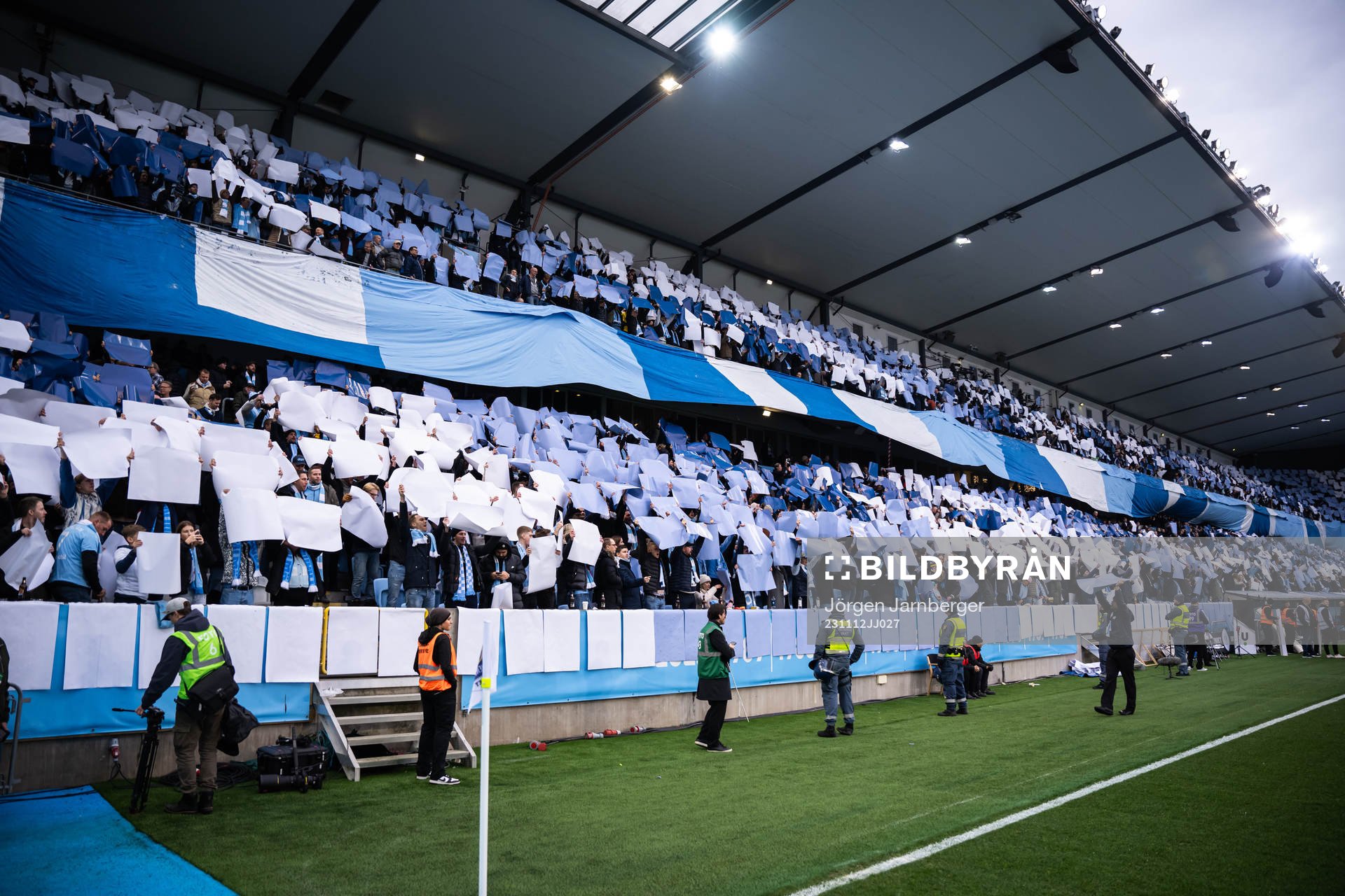 Malmö FFs supportrar med tifo