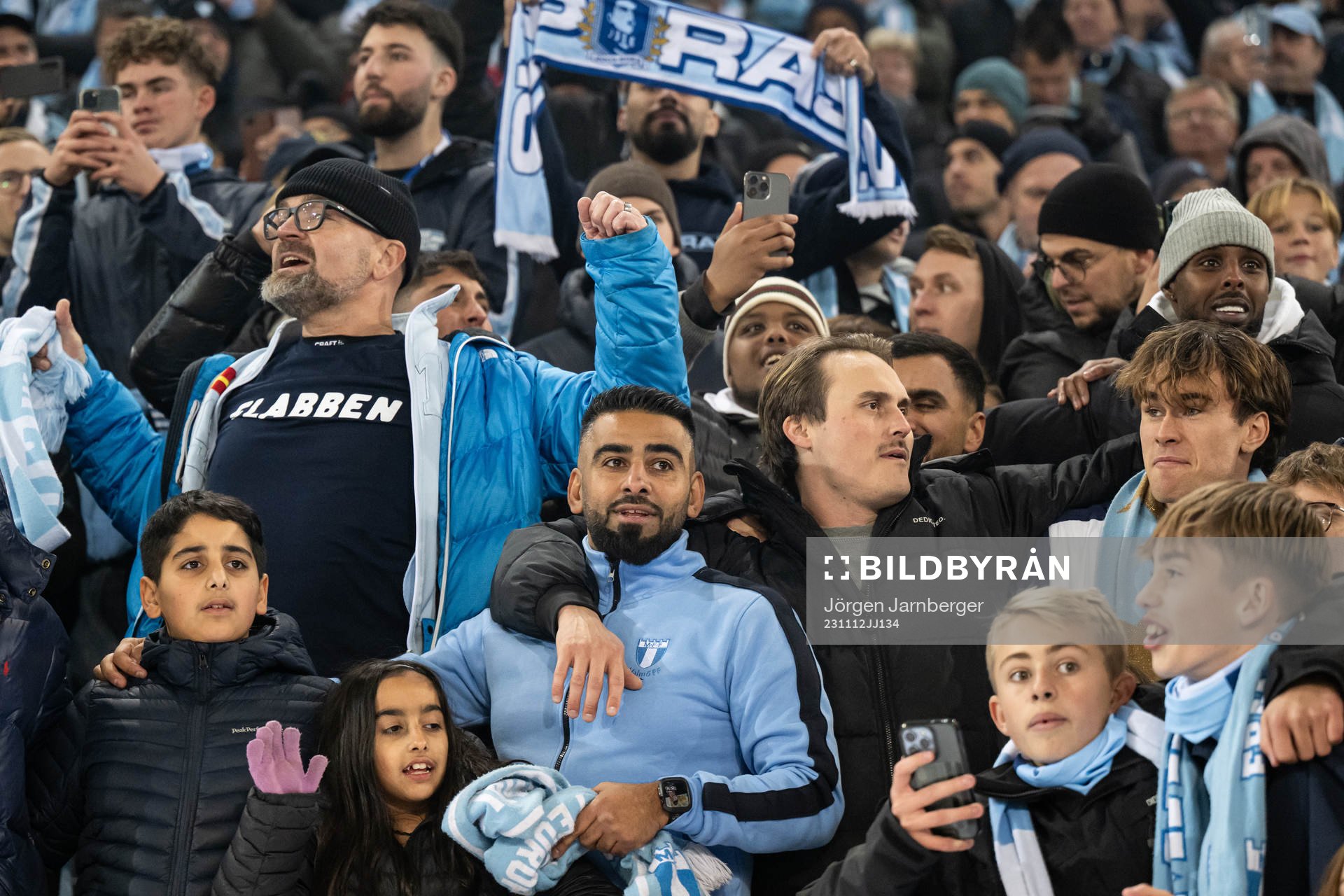 Jublande Malmö FF supportrar