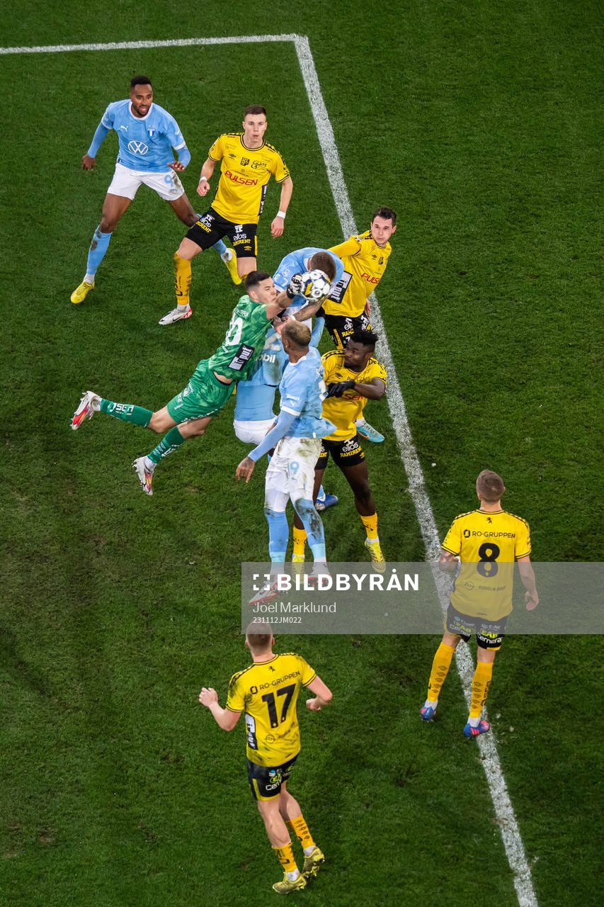 Elfsborgs målvakt Hakon Valdimarsson och Malmö FFs Pontus