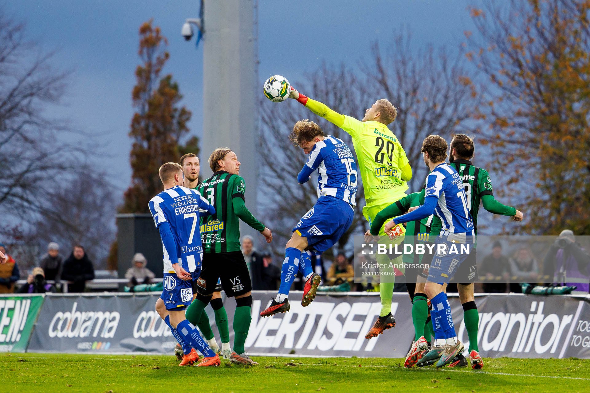 Varbergs målvakt Fredrik Andersson och IFK Göteborgs