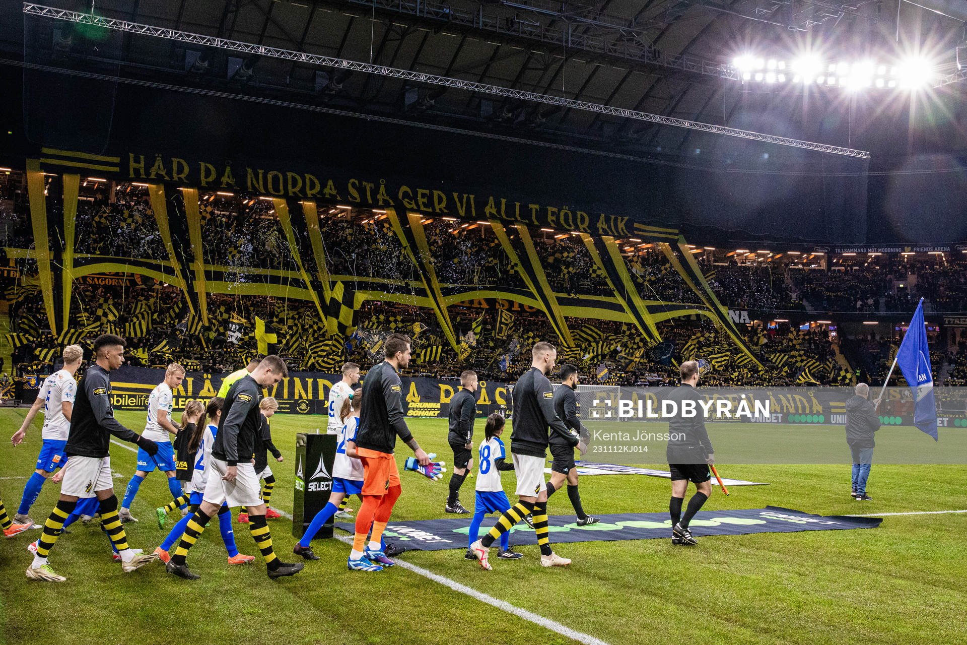 s supportrar med tifo