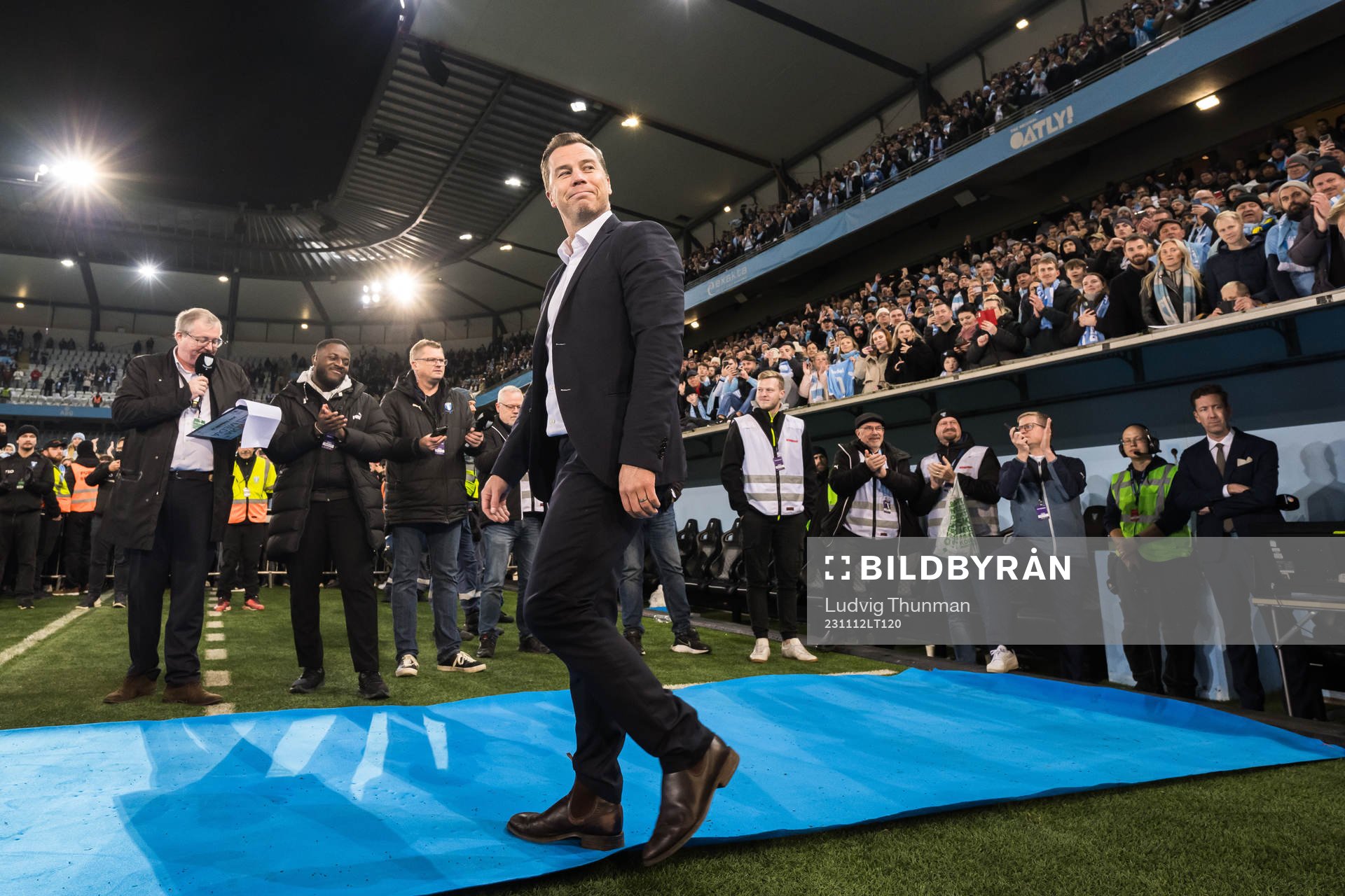 Malmö FFs sportchef Daniel Andersson jublar