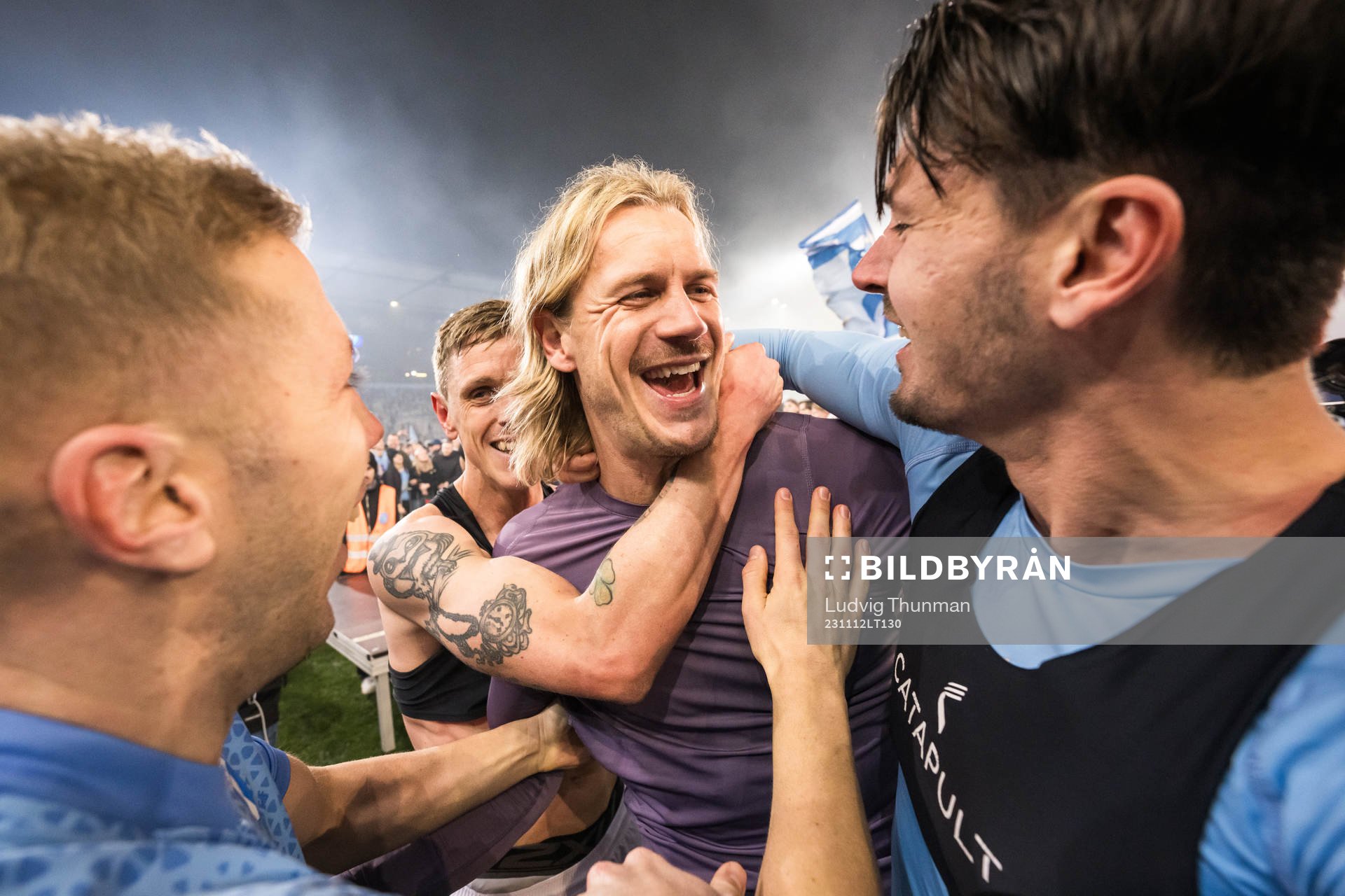 Malmö FFs målvakt Johan Dahlin jublar