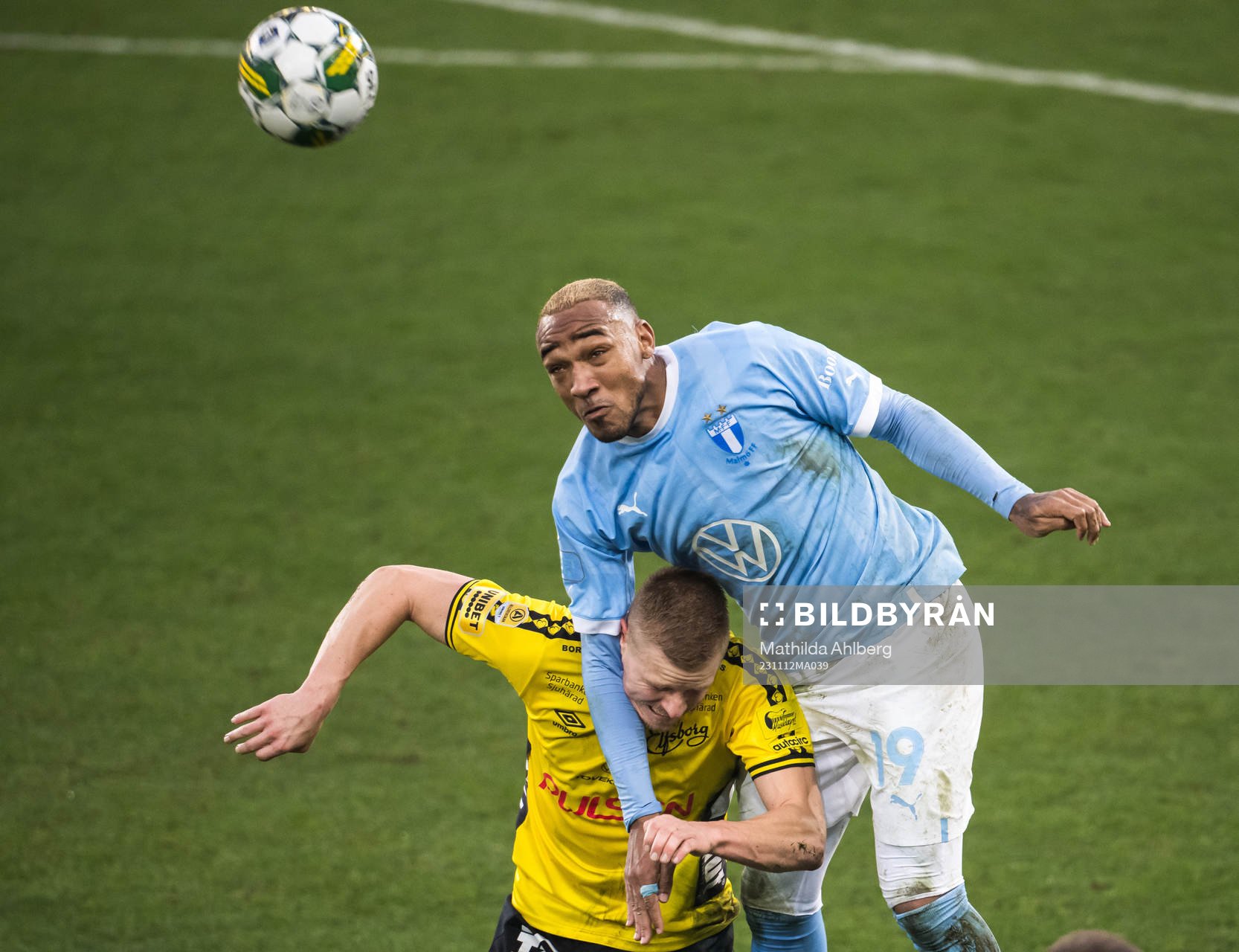 Elfsborgs Per Frick och Malmö FFs Derek Cornelius