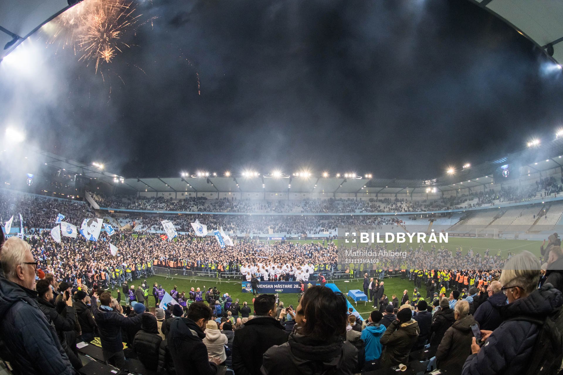 Malmö FFs spelare och supportrar jublar