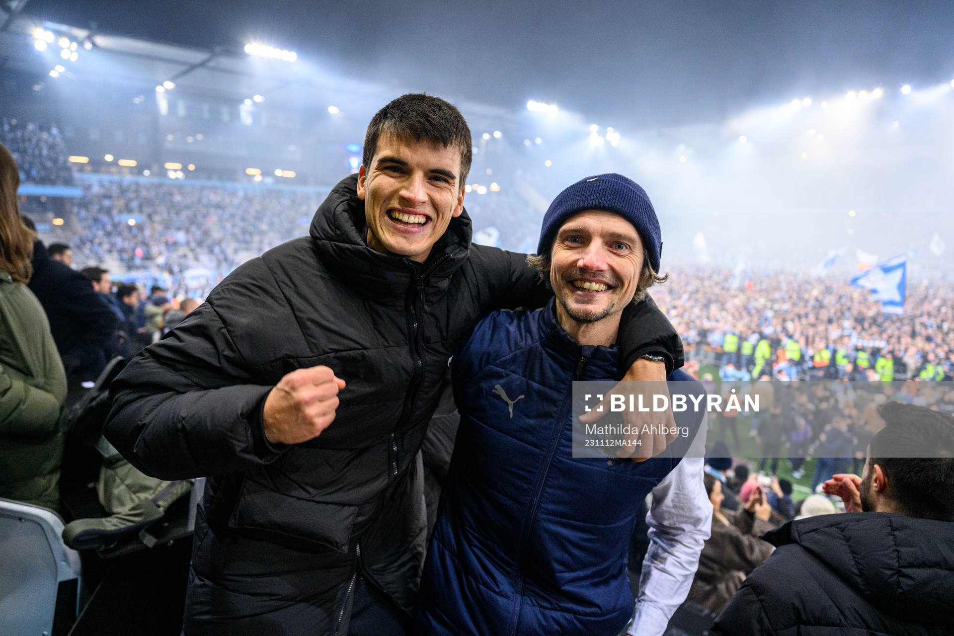 Malmö FFs chefsscout Robin Asterhed jublar efter fotbollsmatchen i Allsvenskan mellan Malmö FF och Elfsborg den 12 november 2023 i Malmö.