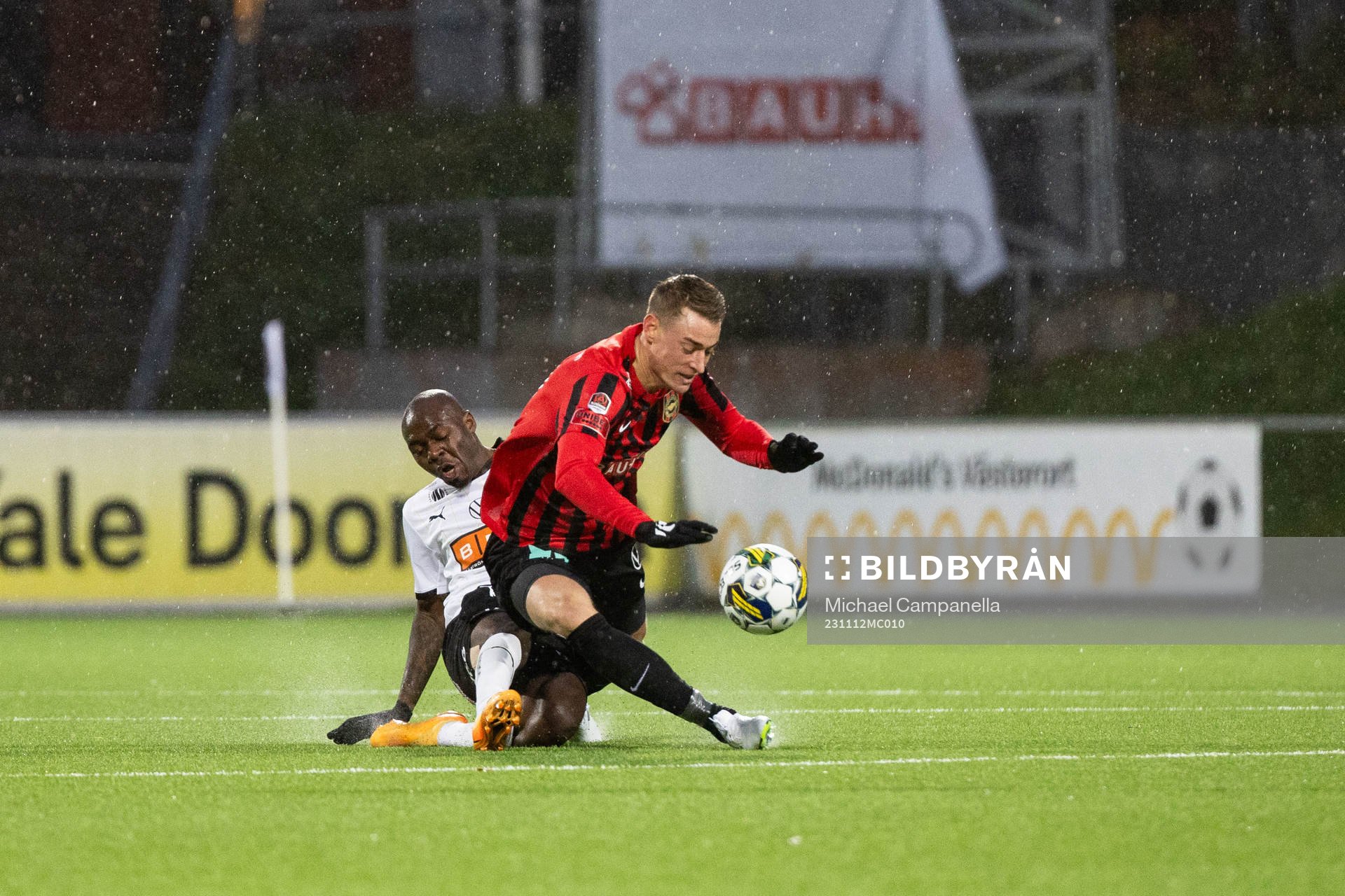 Häckens Edward Chilufya och Brommapojkarnas Jesper Löfgren