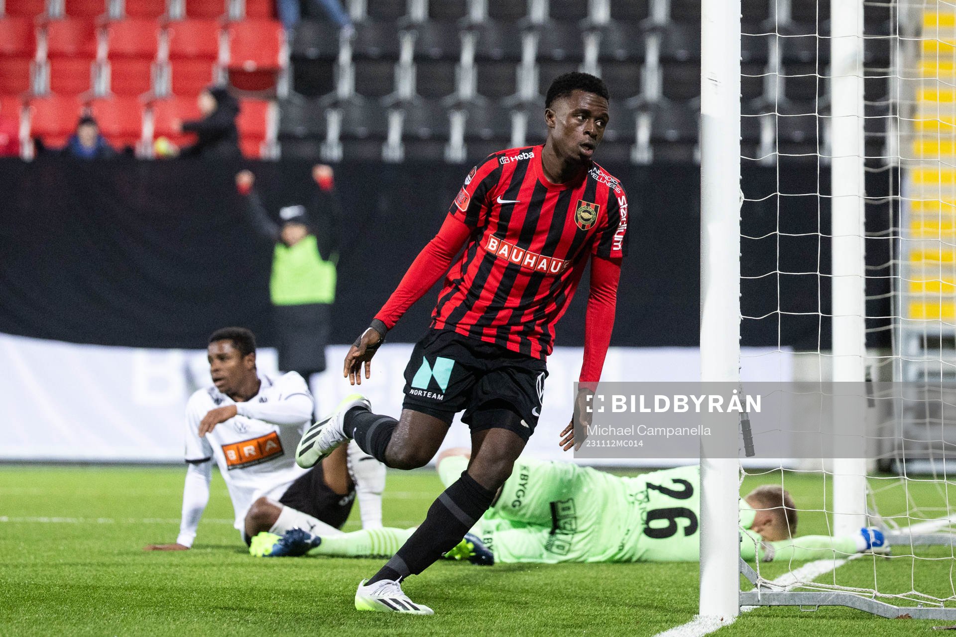 Brommapojkarnas Zeidane Inoussa jublar