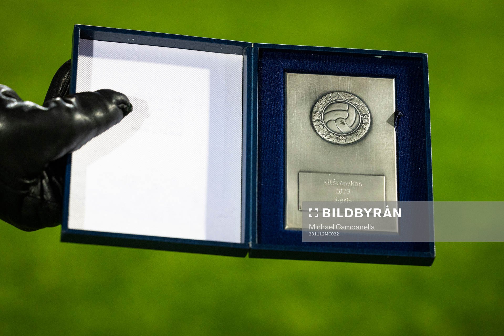 Vy på Häckens medalj för sin tredje plats i Allsvenskan