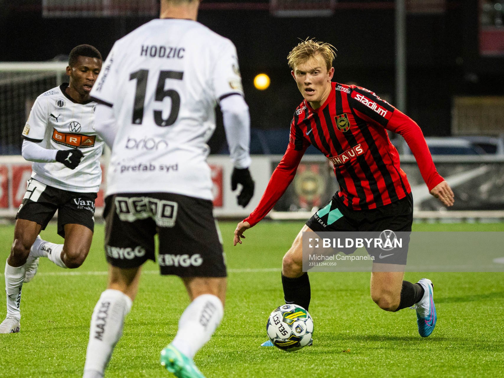 Brommapojkarnas Alexander Jensen mot Häckens Even Hovland