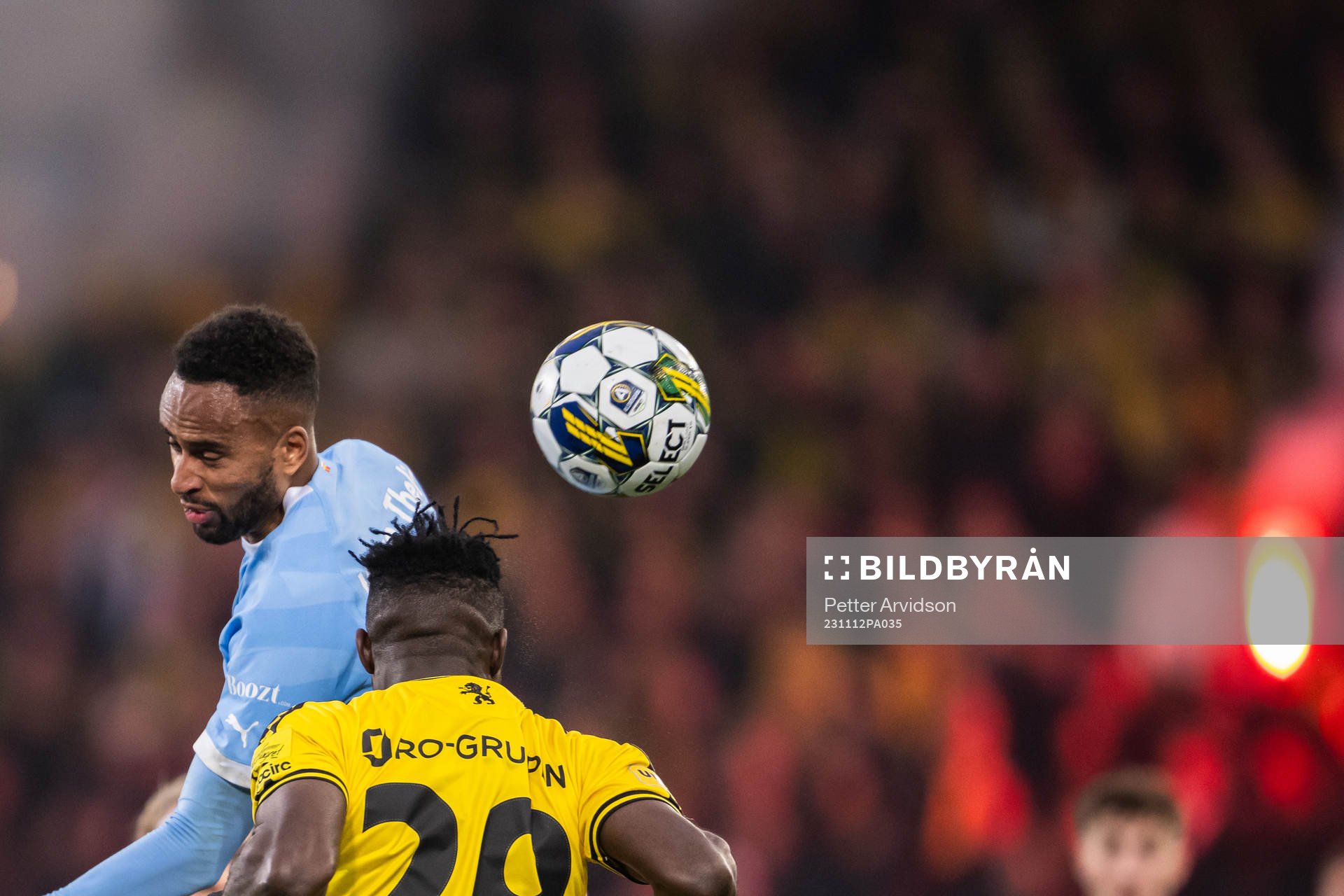 Malmö FFs Isaac Kiese Thelin och Elfsborgs Ibrahim Buhari