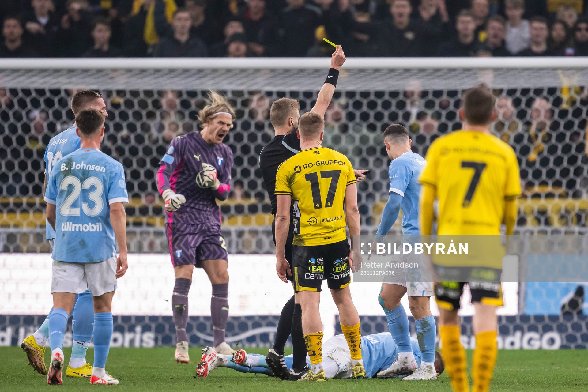Elfsborgs Per Frick tilldelas en varning av domare Glenn