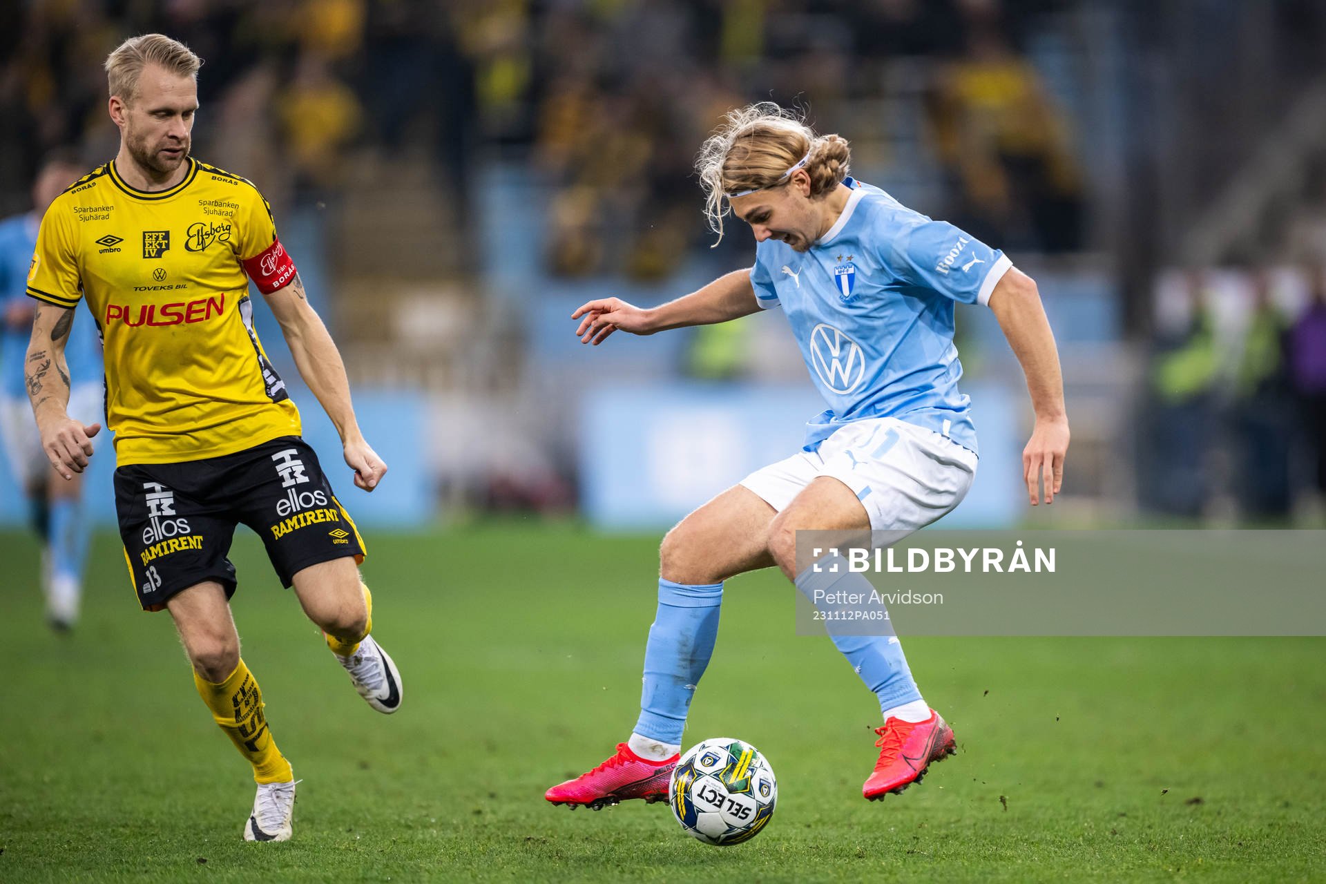 Elfsborgs Johan Larsson och Malmö FFs Sebastian Nanasi