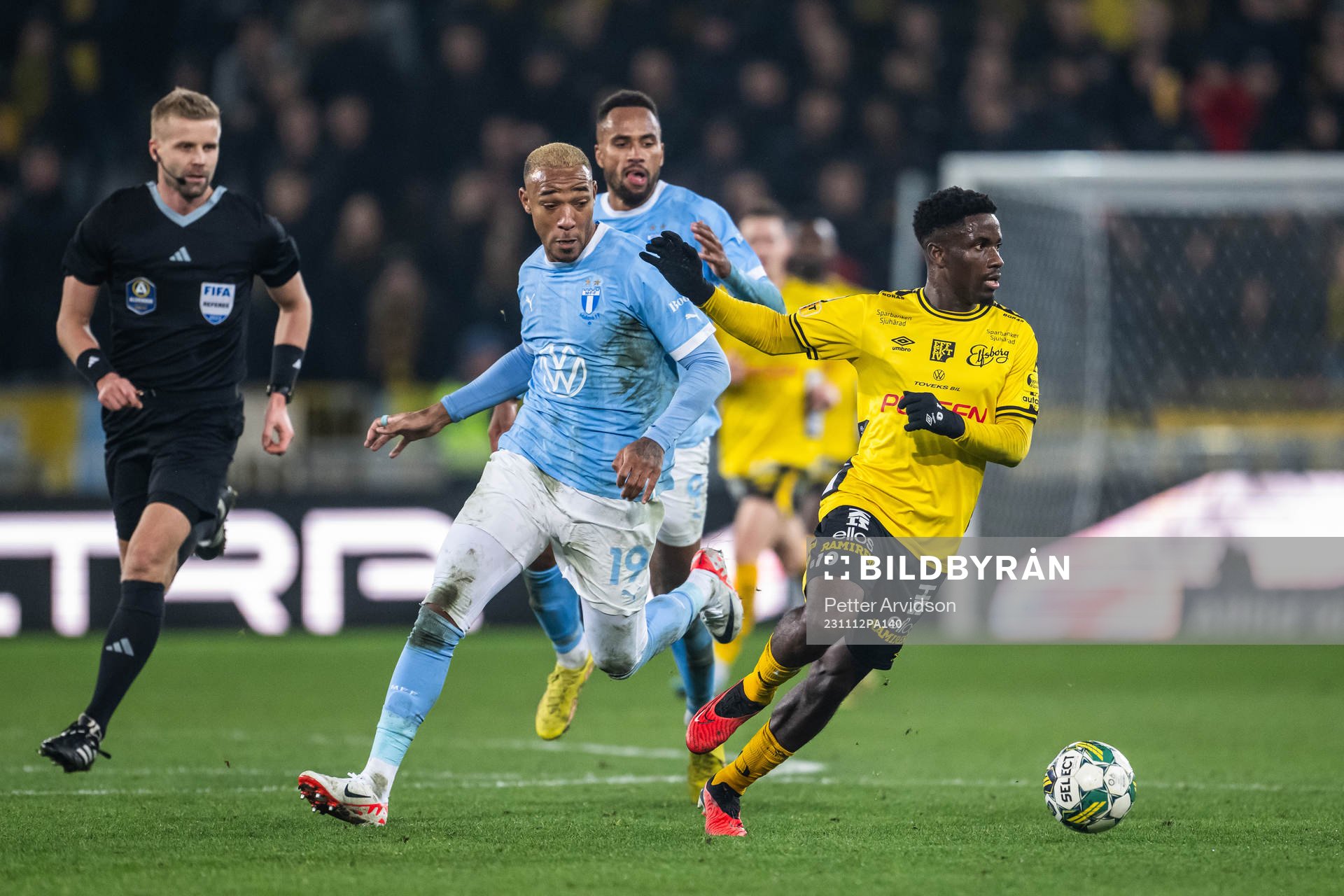 Malmö FFs Derek Cornelius och Elfsborgs Michael Baidoo