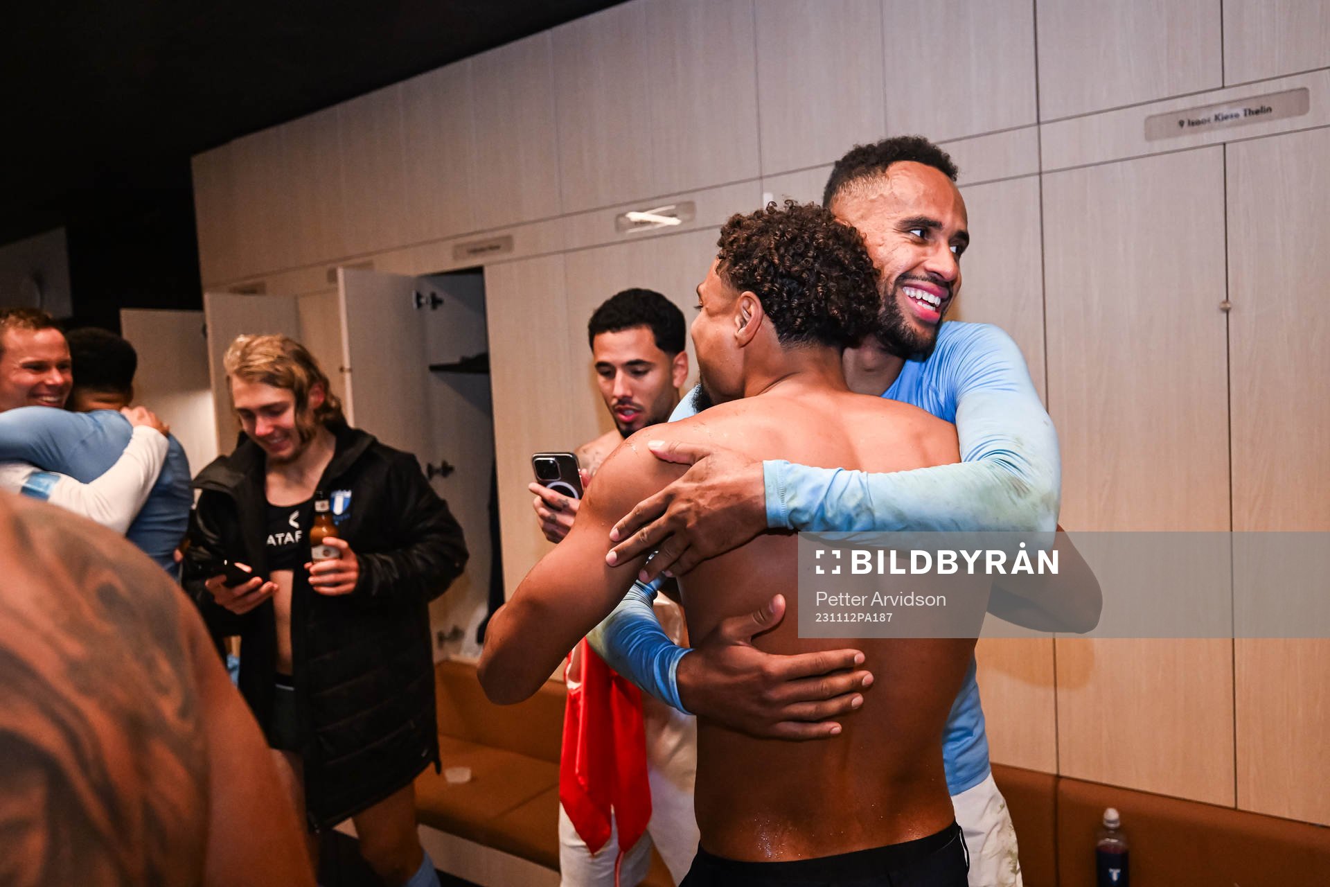 Malmö FFs Isaac Kiese Thelin jublar över SM-guldet