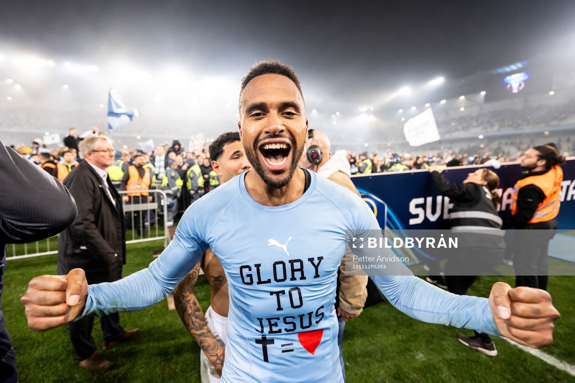 Malmö FFs Isaac Kiese Thelin jublar över SM-guldet