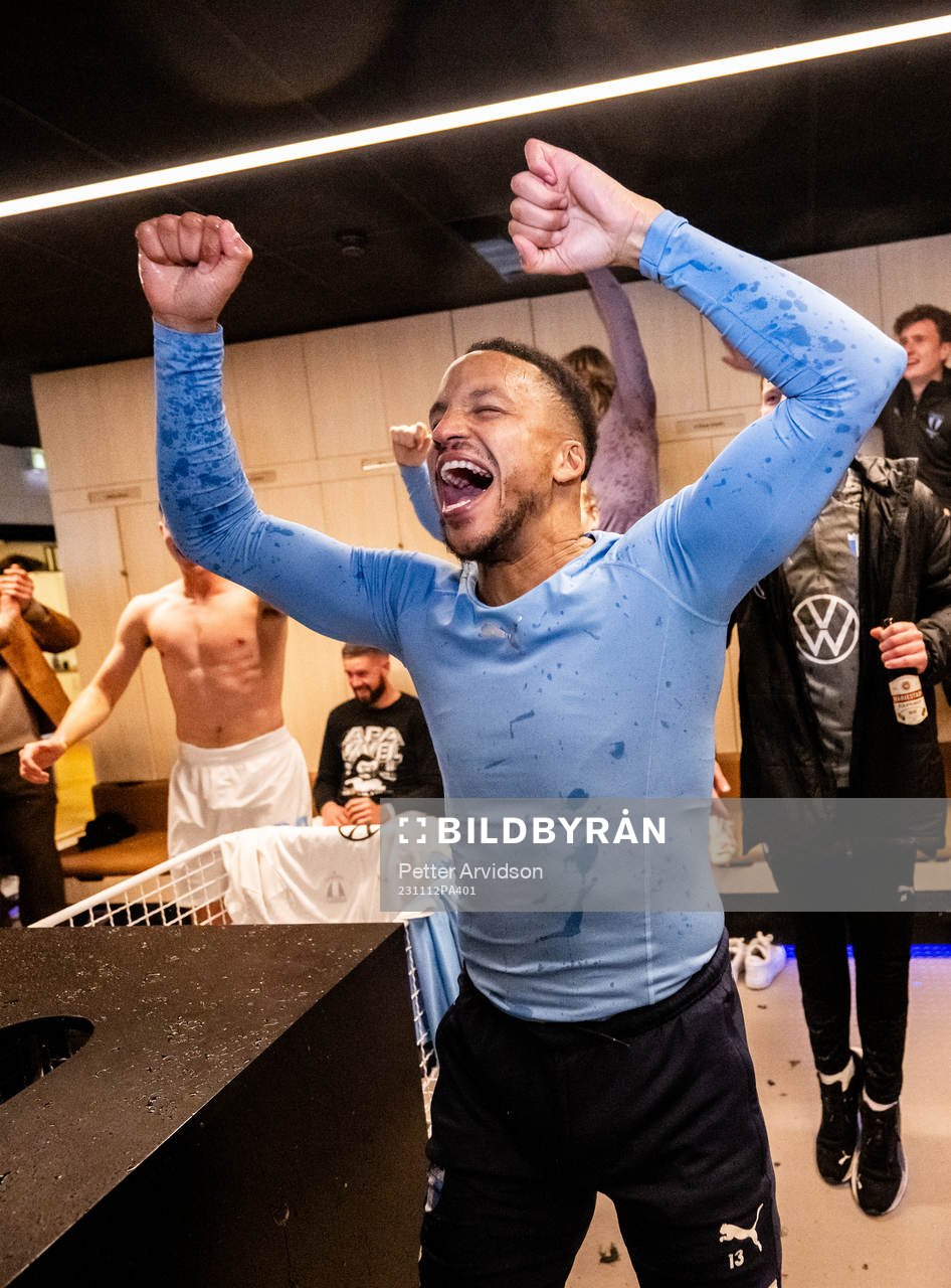 Malmö FFs Martin Olsson jublar över SM-guldet i