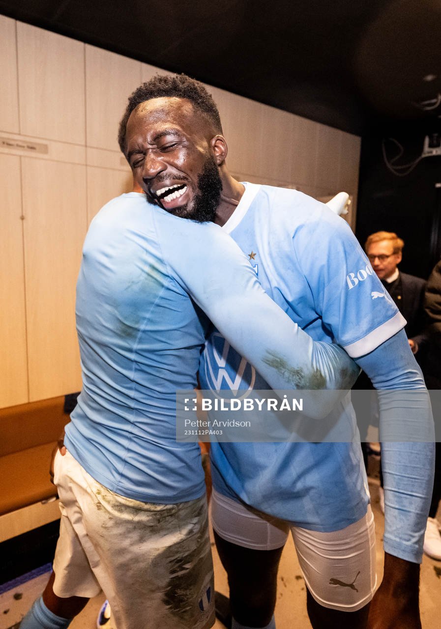 Malmö FFs Mahame Siby jublar över SM-guldet i