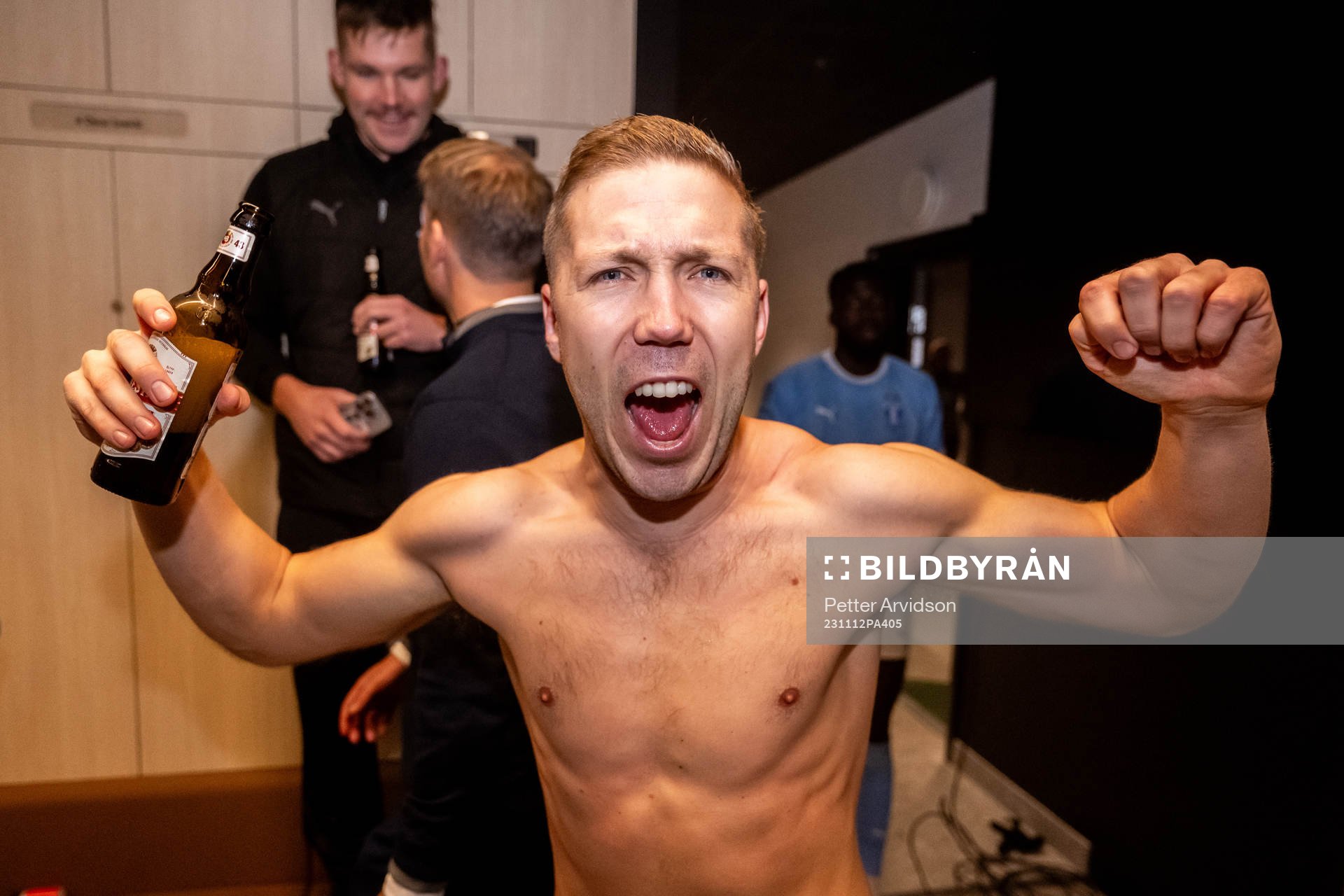 Malmö FFs Anton Tinnerholm jublar över SM-guldet i