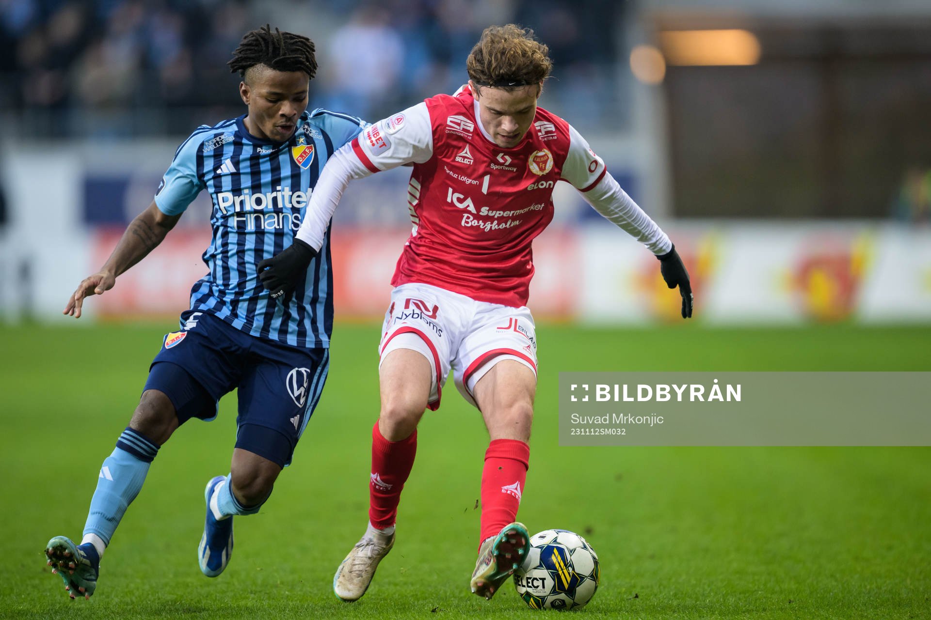Djurgårdens Felix Vá och Kalmars Jacob Trenskow